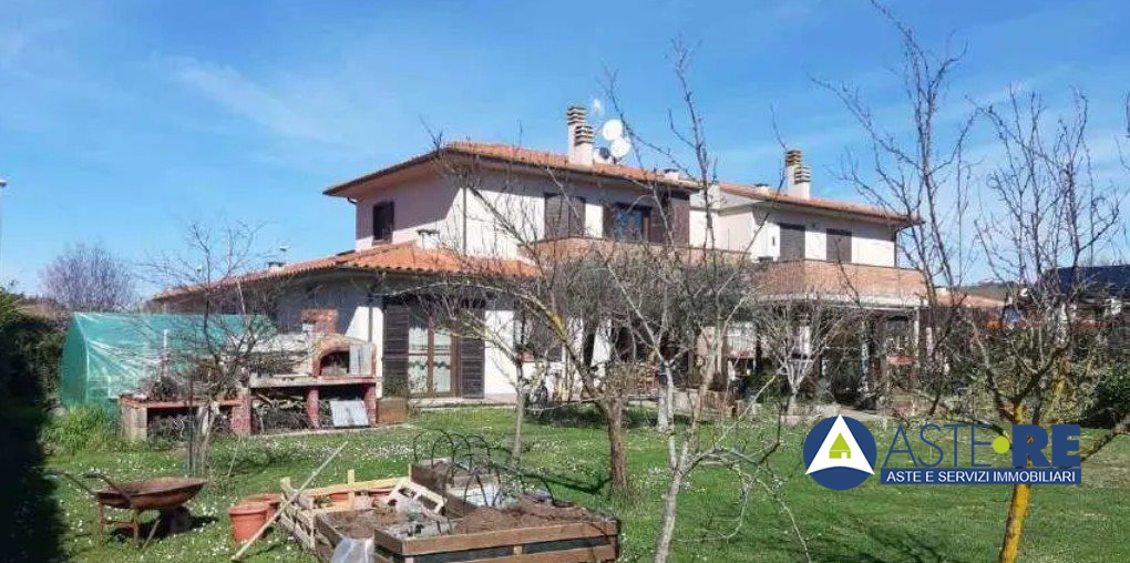 Villa in vendita a Capranica
