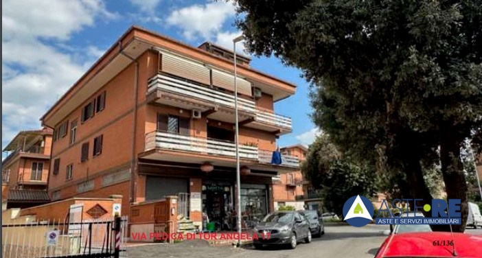 Quadrilocale in vendita a Roma
