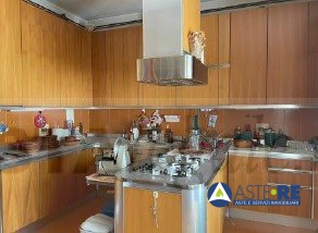 Quadrilocale in vendita a Viterbo