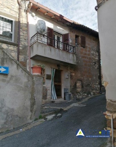 Bilocale in vendita a Villa San Giovanni in Tuscia