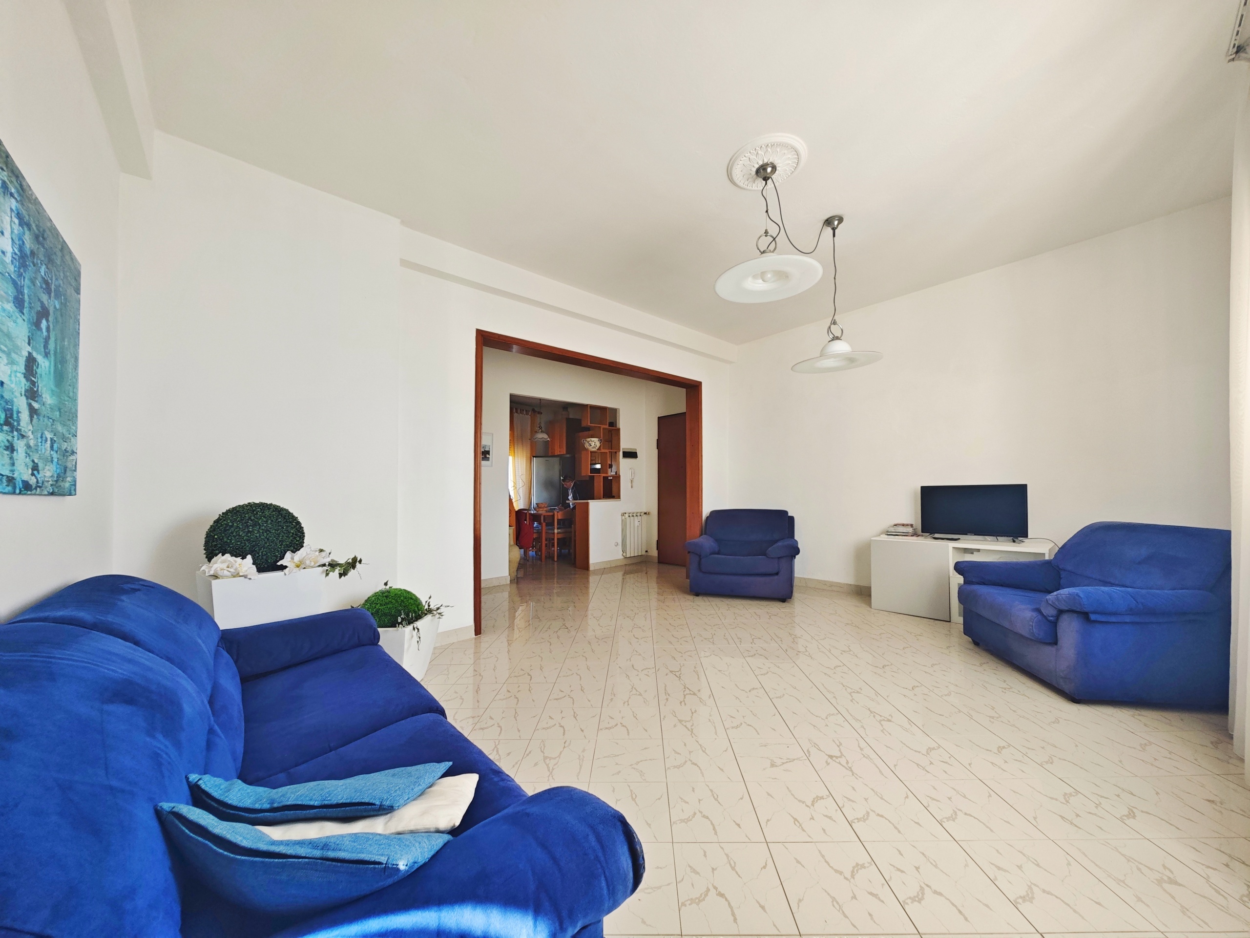 Appartamento con terrazzi in piazza giacomo matteotti 8, Sarzana