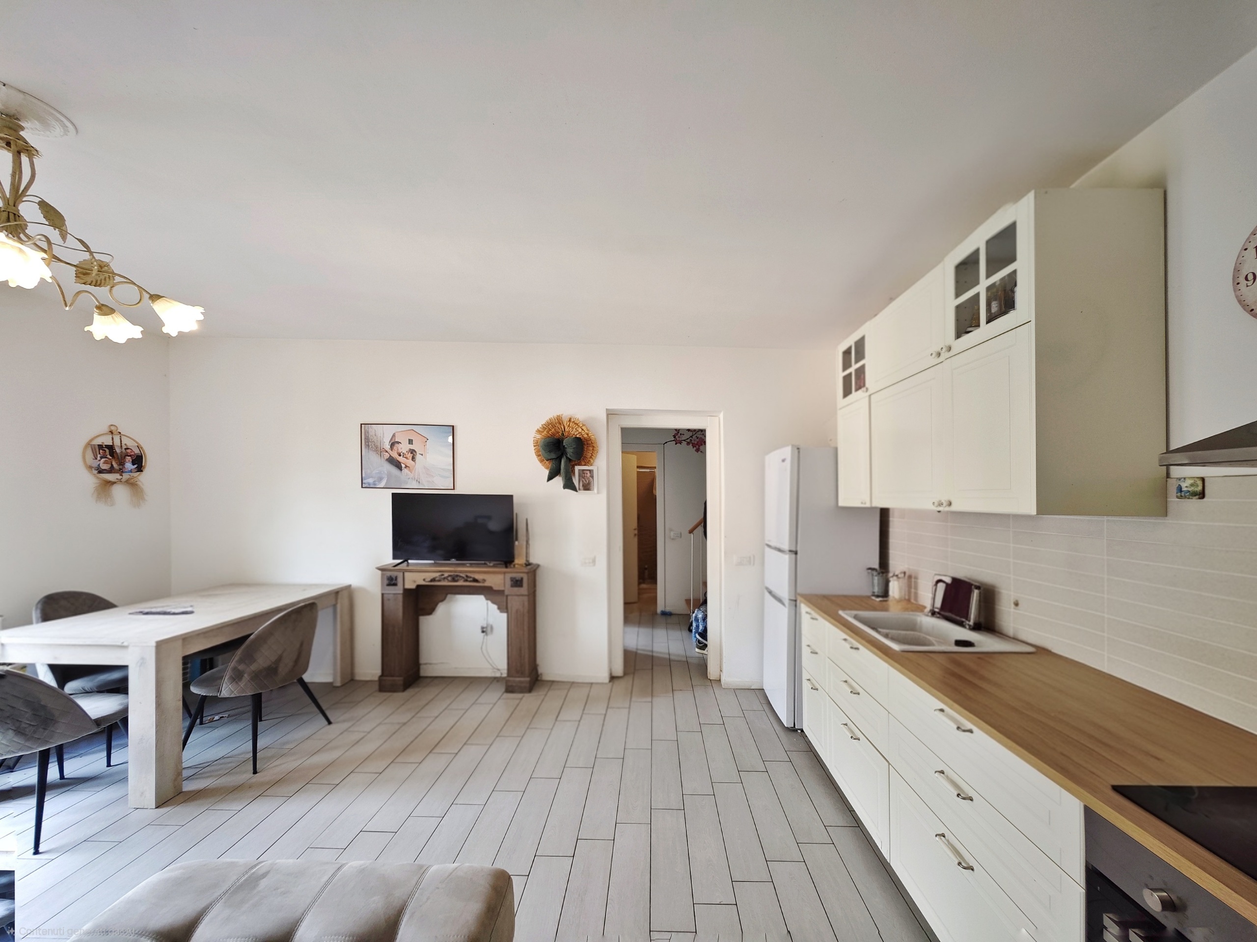 Quadrilocale con terrazzo in via antonio gramsci 19, Santo Stefano di Magra