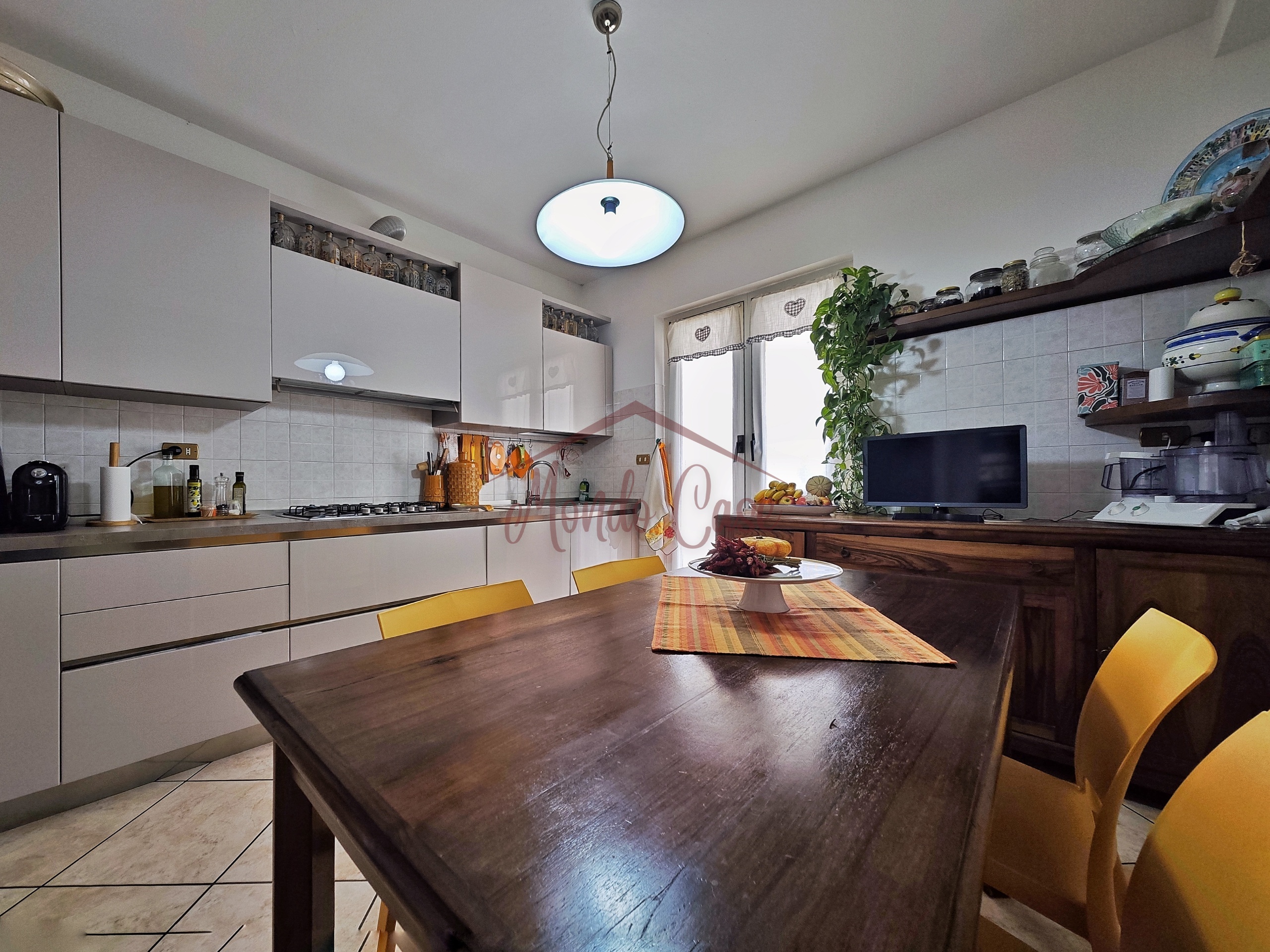 Casa indipendente con giardino, Fosdinovo caniparola