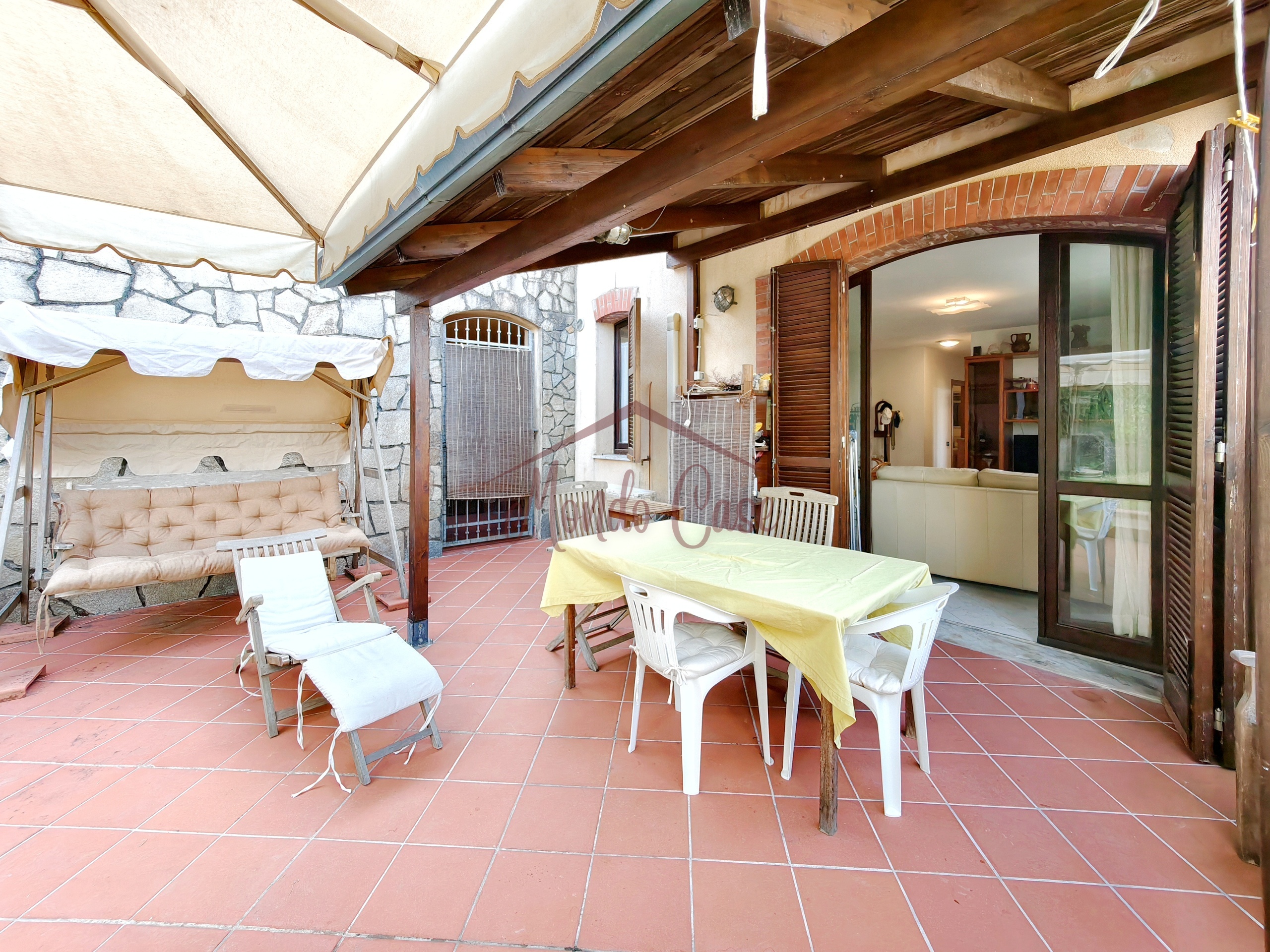 Casa indipendente con giardino in via camisano, Ameglia