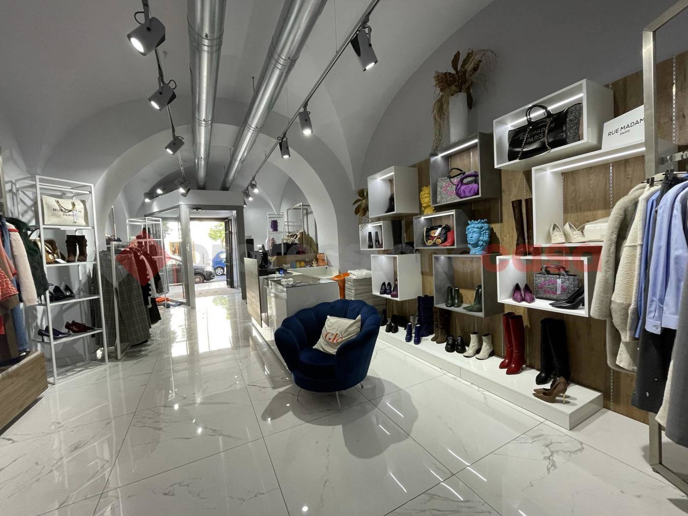 Negozio classe A1 a Terracina