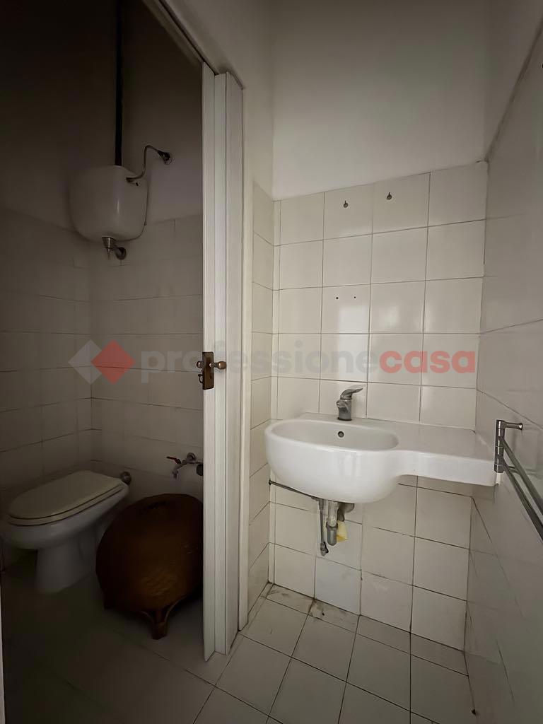 Negozio in affitto a Terracina