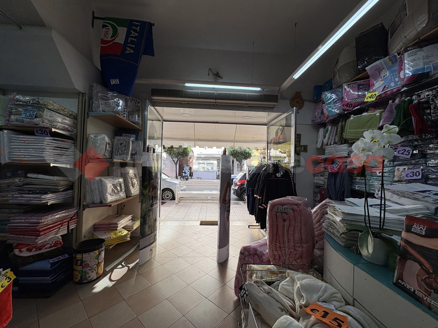 Negozio in vendita a Terracina