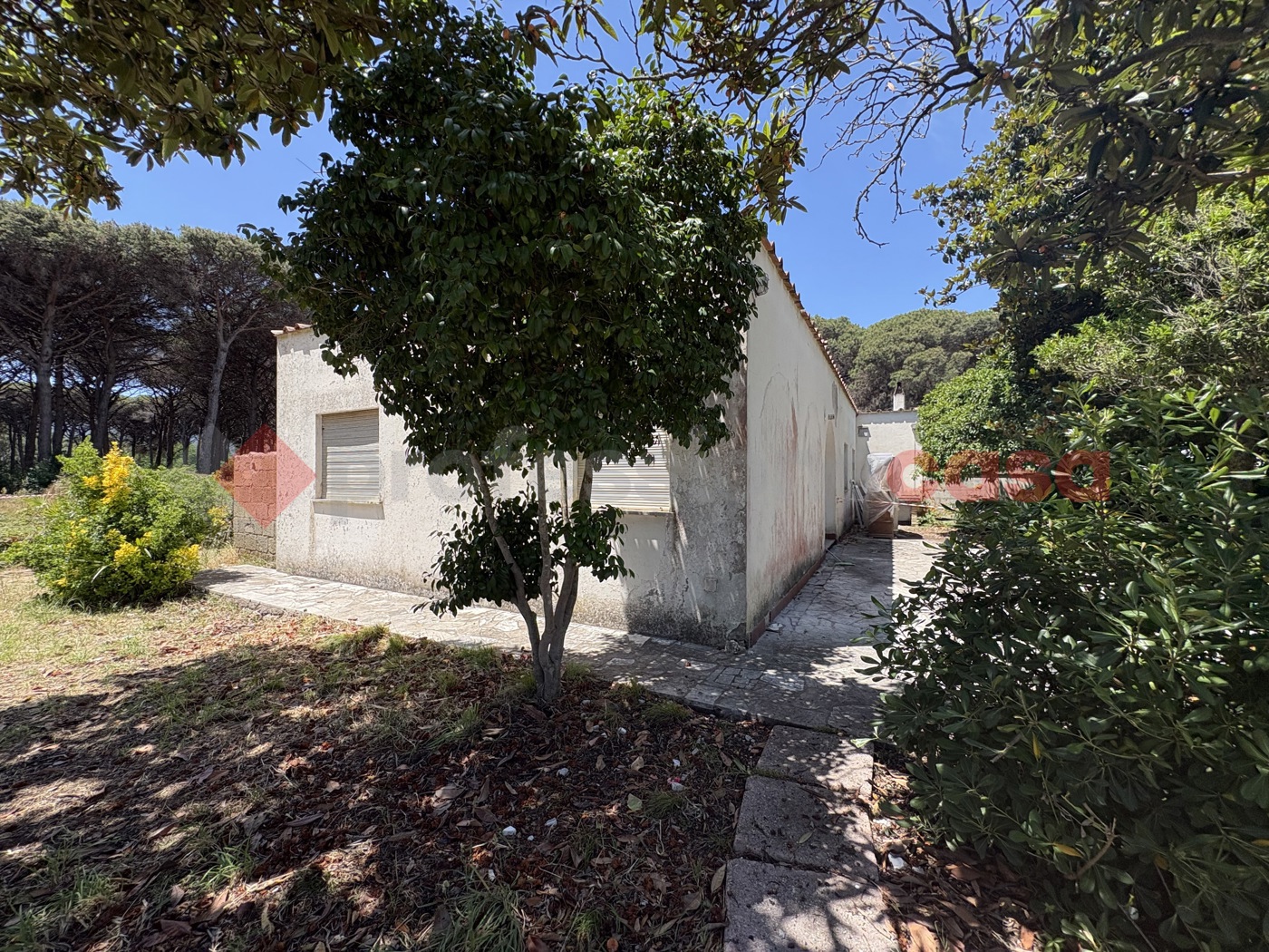 Casa indipendente con box doppio a San Felice Circeo
