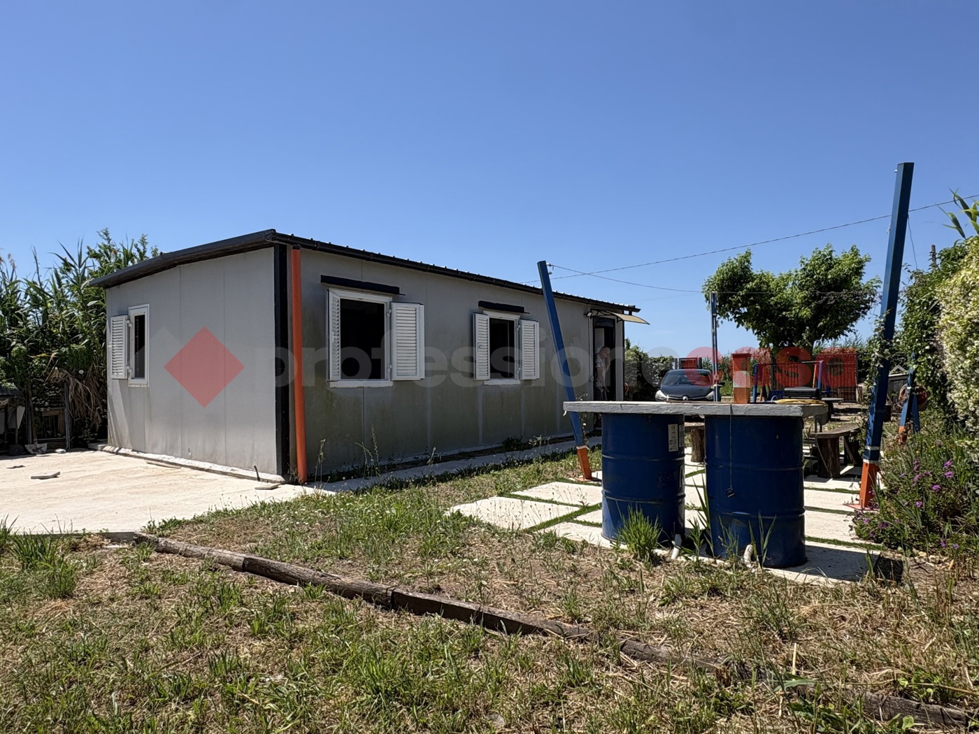 Casa indipendente con box doppio a Terracina