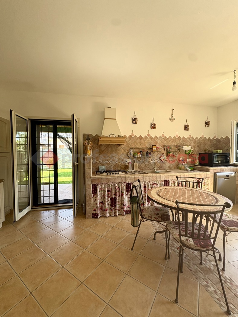 Villa Bifamiliare in vendita a San Felice Circeo