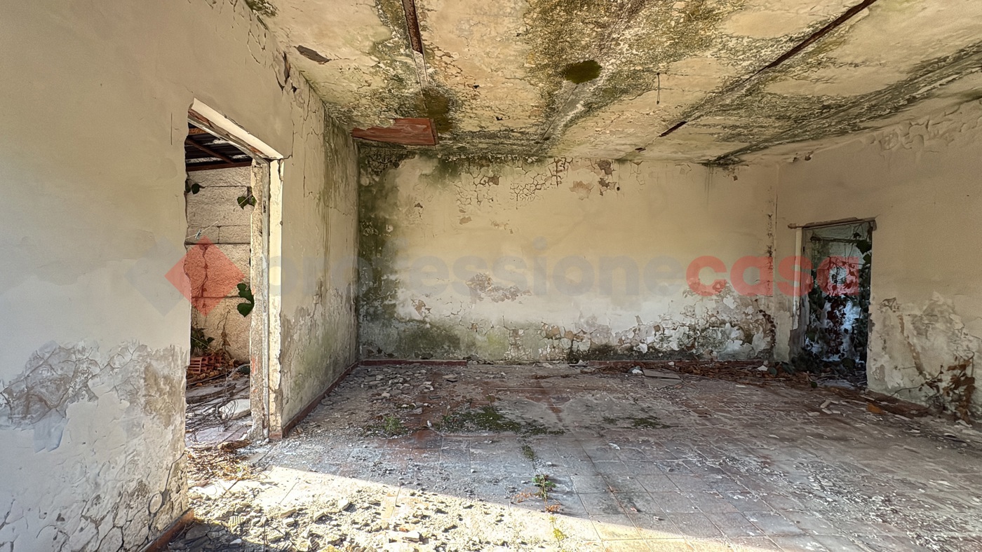 Casa indipendente con box doppio a Pontinia