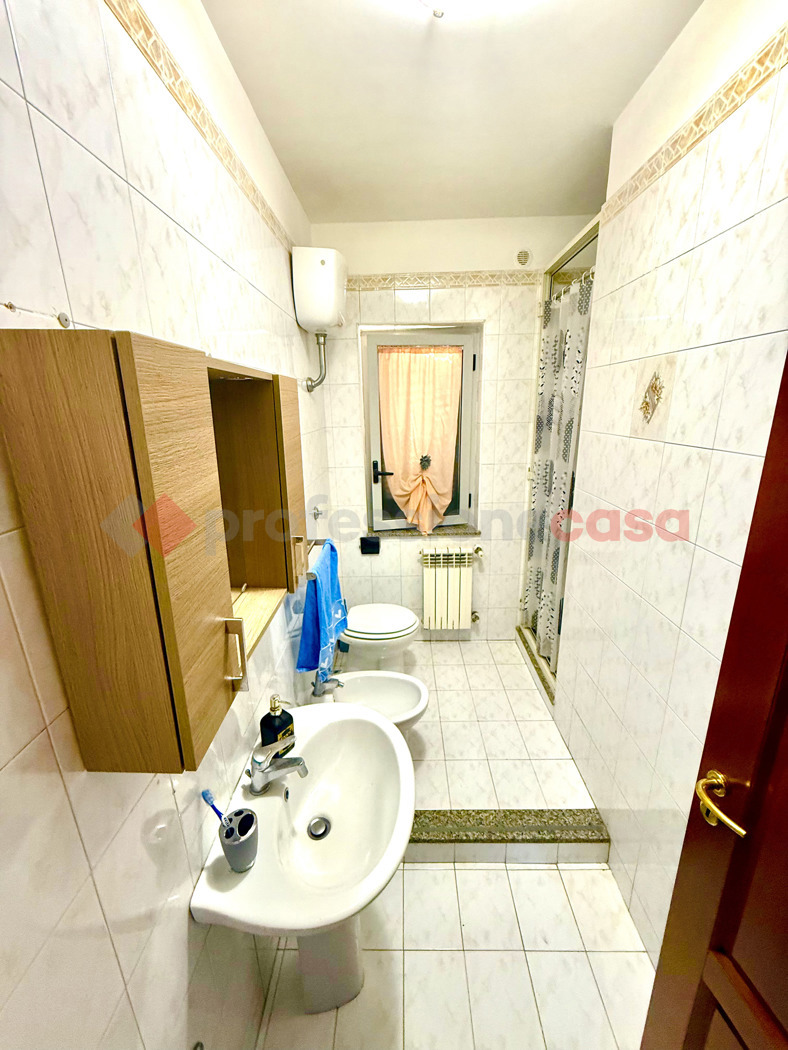 Quadrilocale con box a Acerra