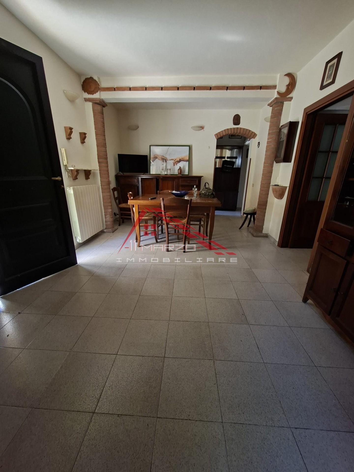 Quadrilocale in vendita a Massa