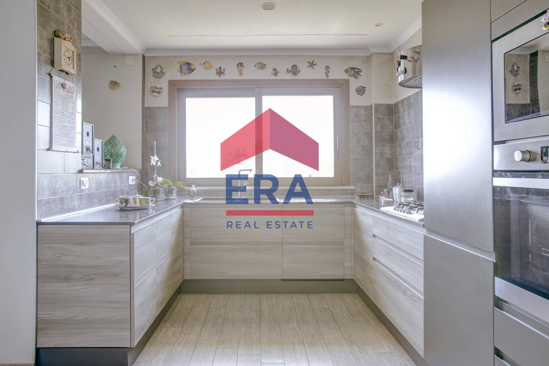 Villa o villino in vendita a Pomezia, Campo Jemini