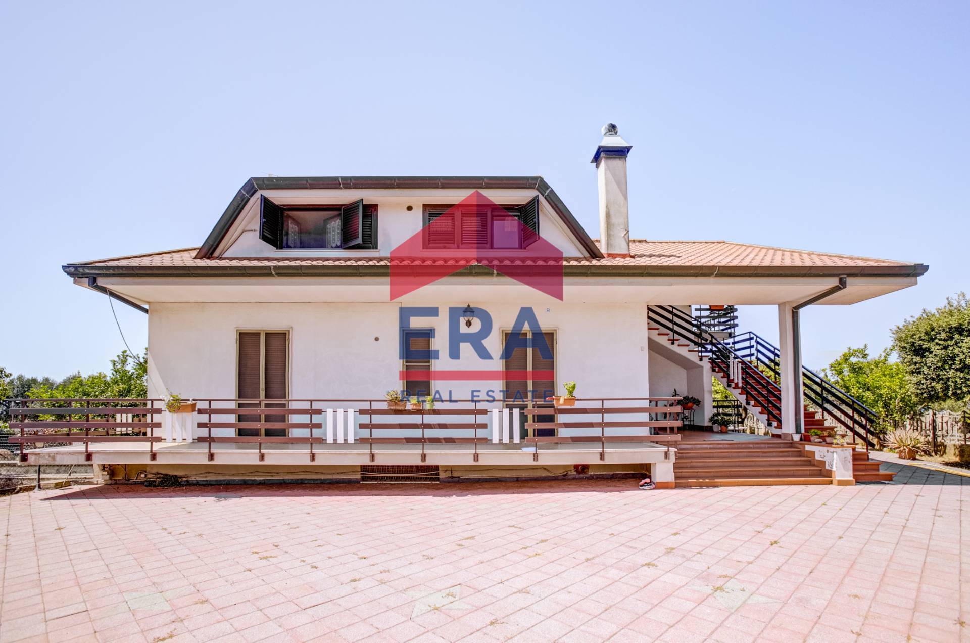 Villa singola in vendita a Pomezia