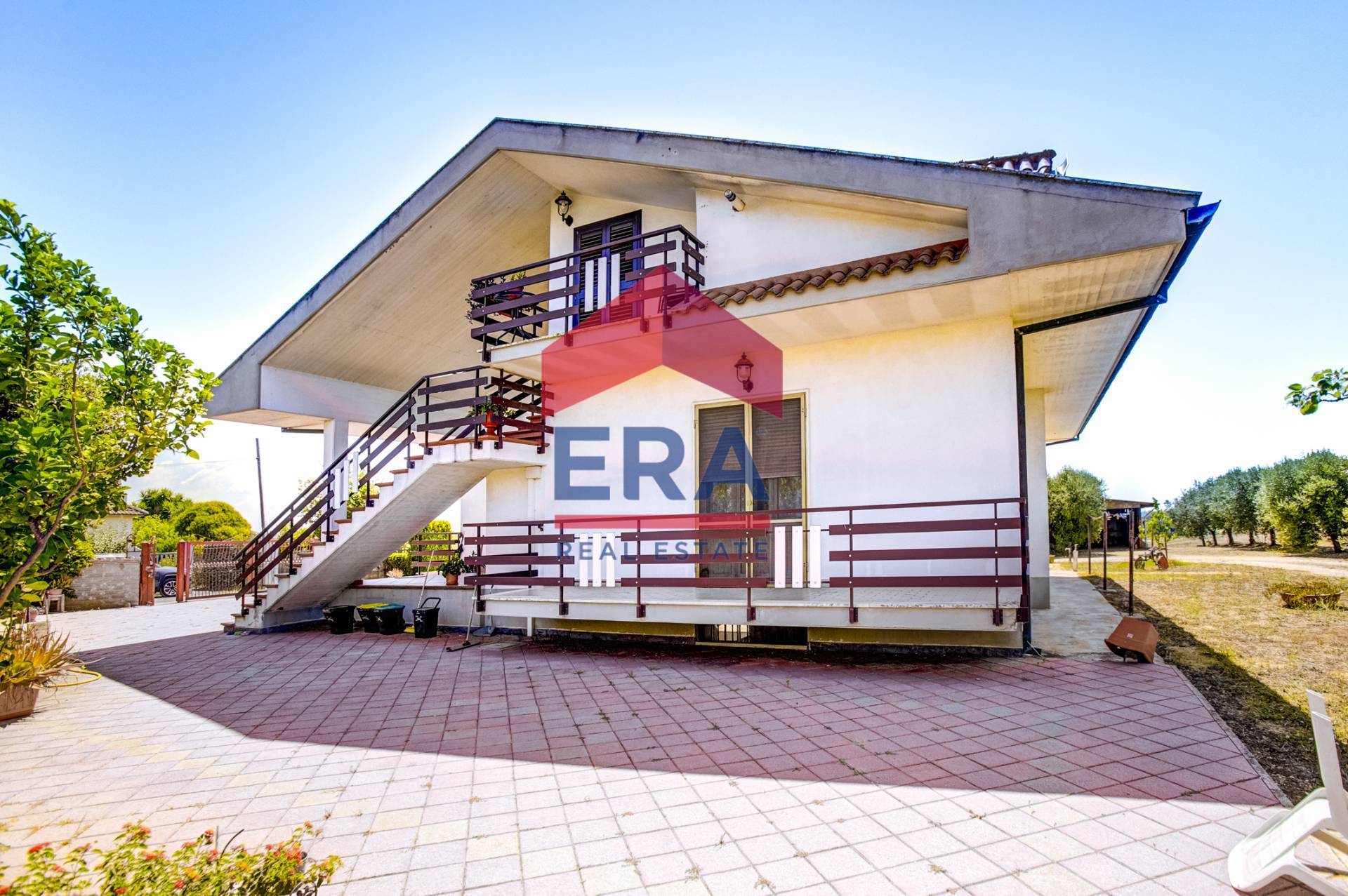 Villa singola in vendita a Pomezia