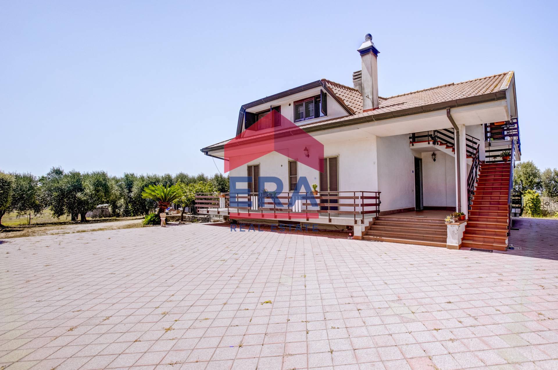 Villa singola in vendita a Pomezia