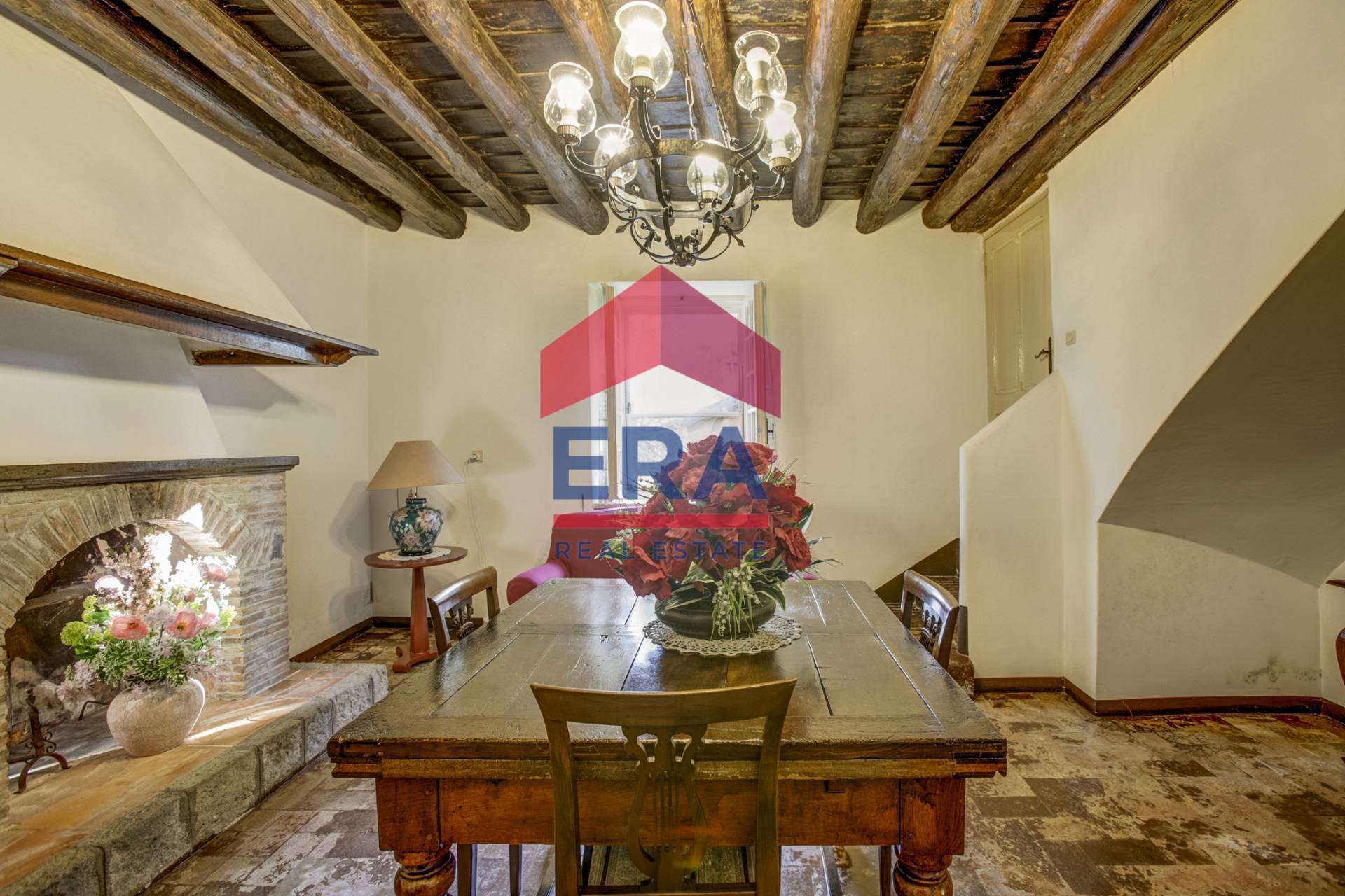 Cascina/Casale in vendita a Pomezia