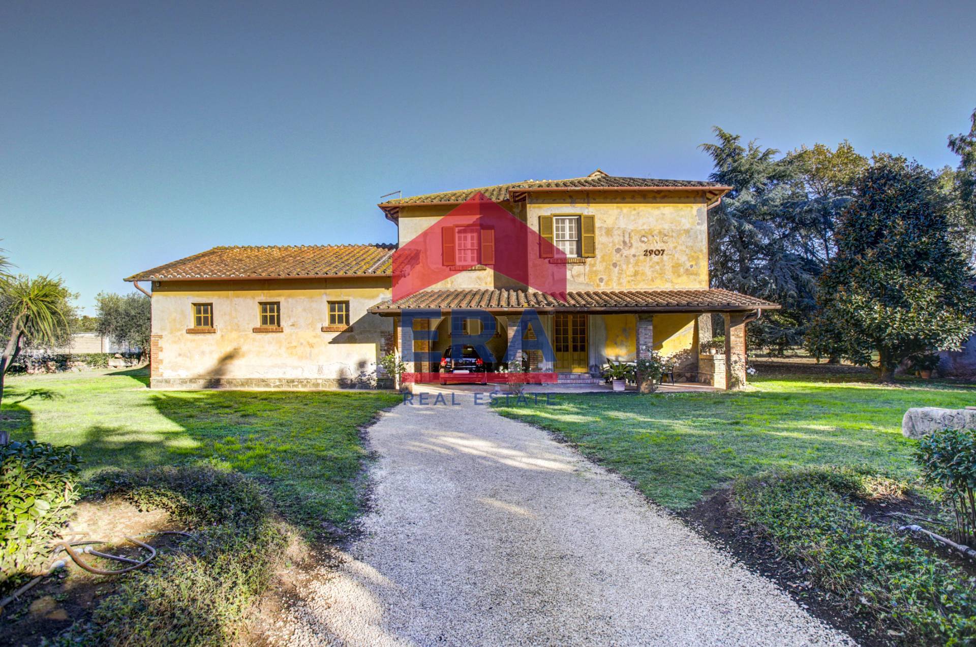 Cascina/Casale in vendita a Pomezia