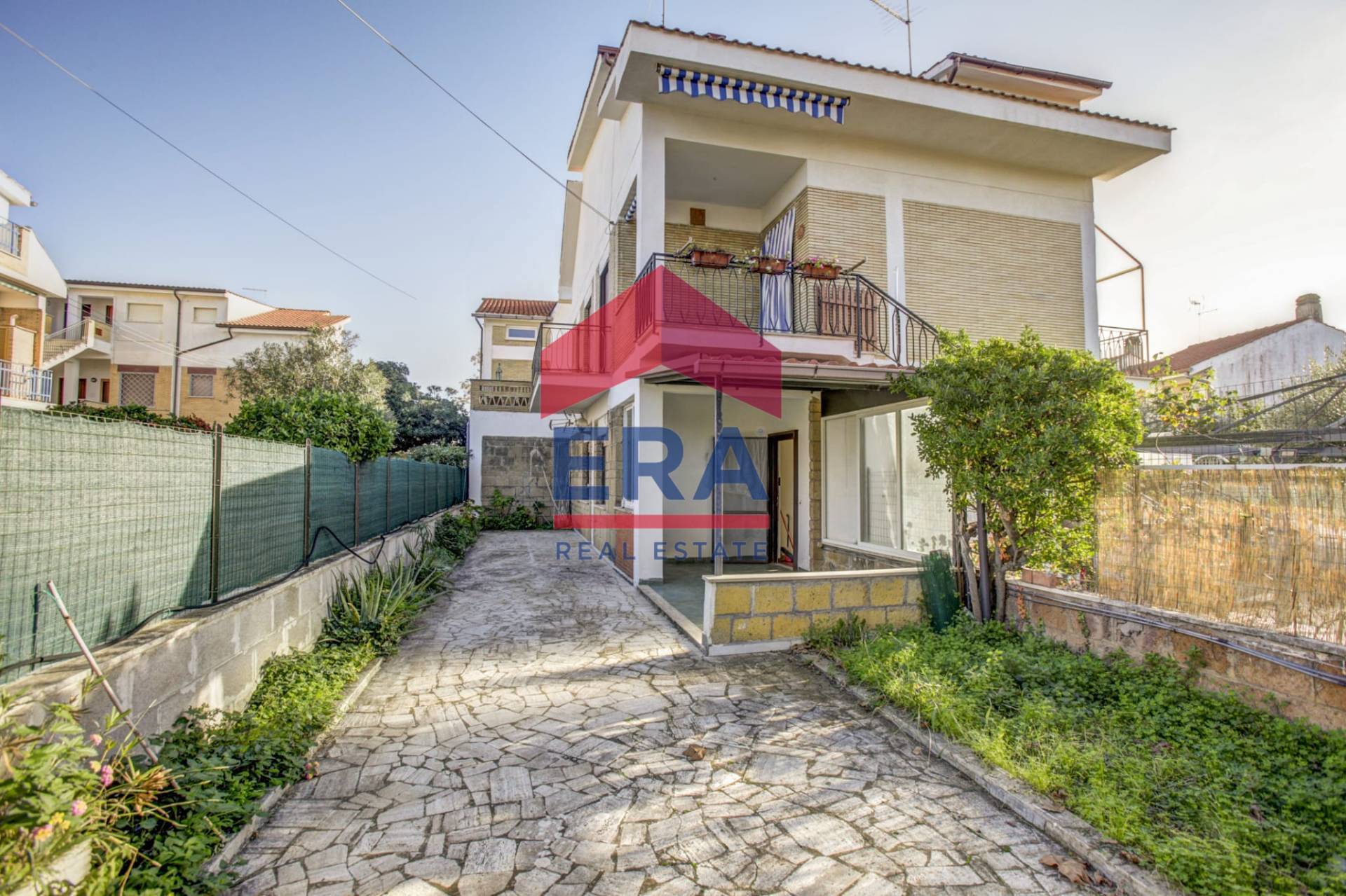 Porzione di villa in vendita a Ardea, Tor San Lorenzo Mare