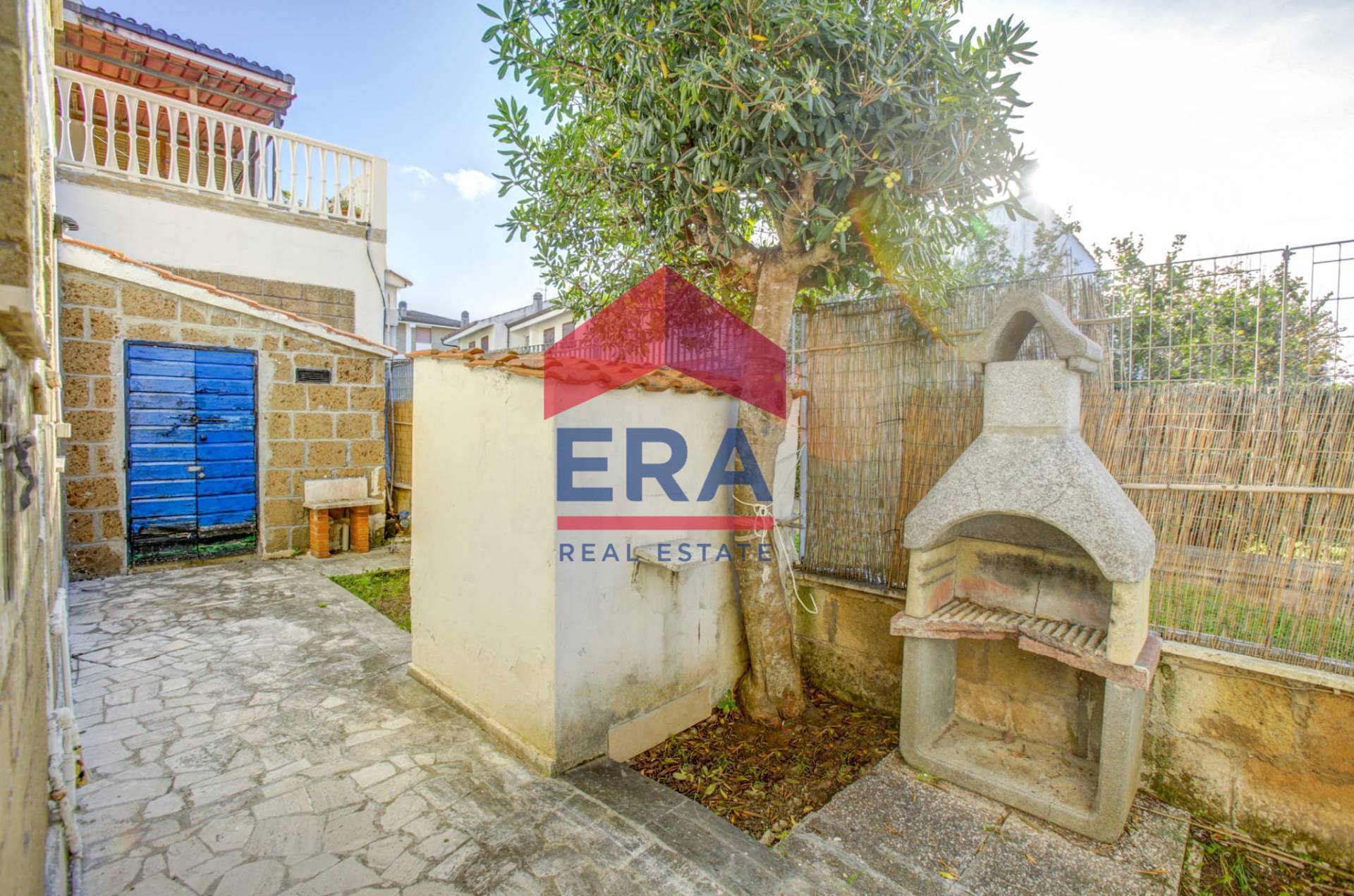 Porzione di villa in vendita a Ardea, Tor San Lorenzo Mare