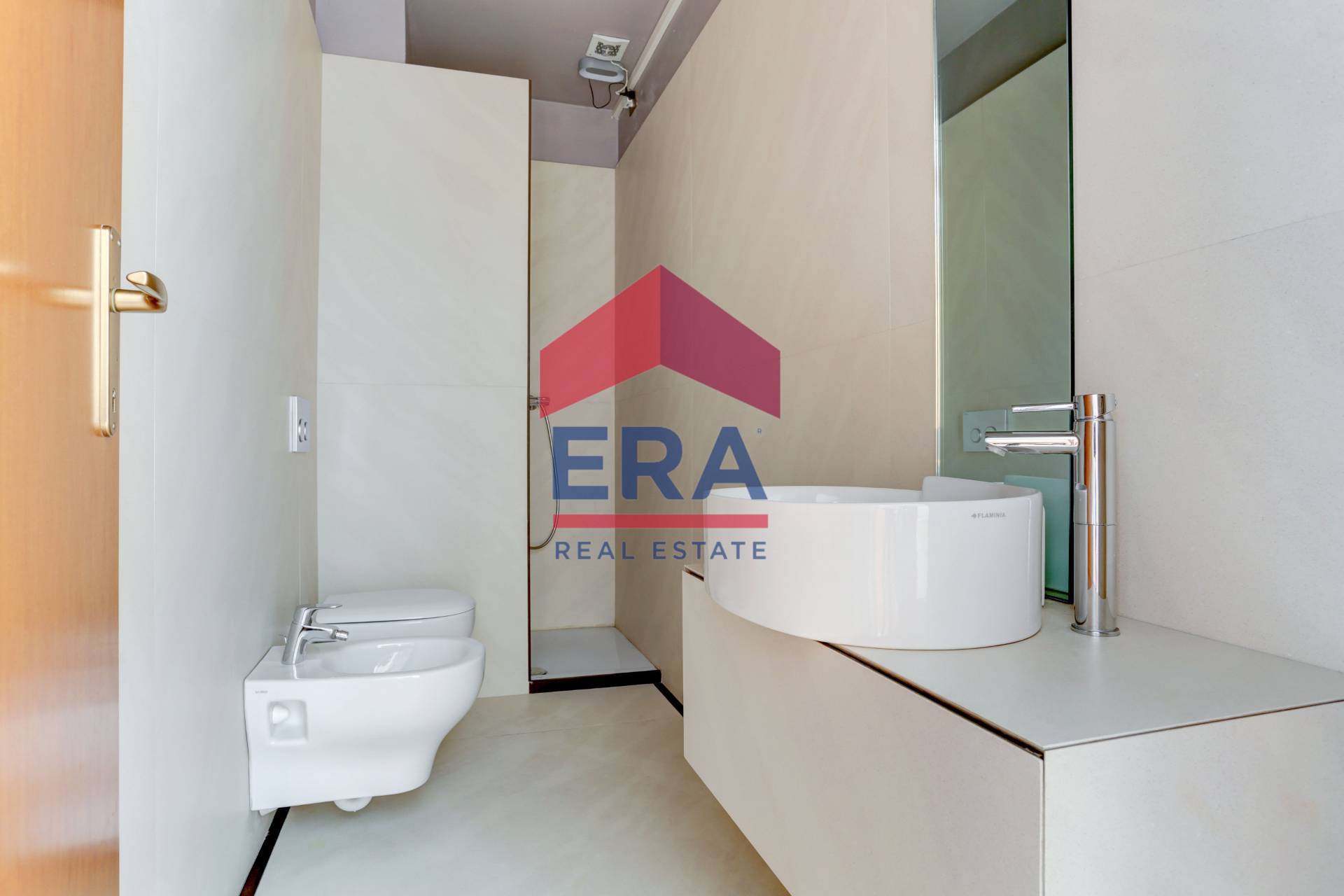 Ufficio in affitto a Pomezia, Centro