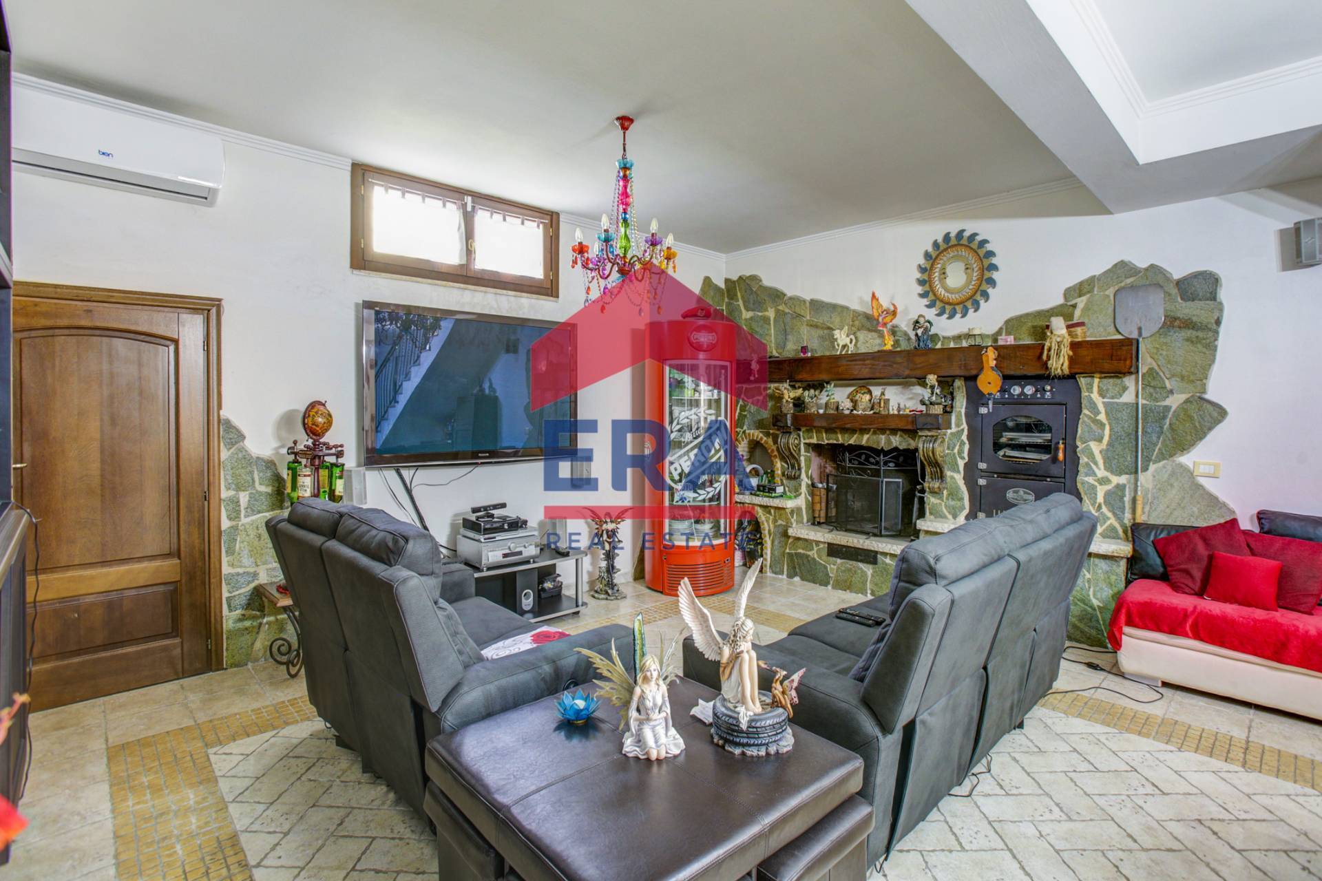 Villa singola in vendita a Ardea, Nuova Florida