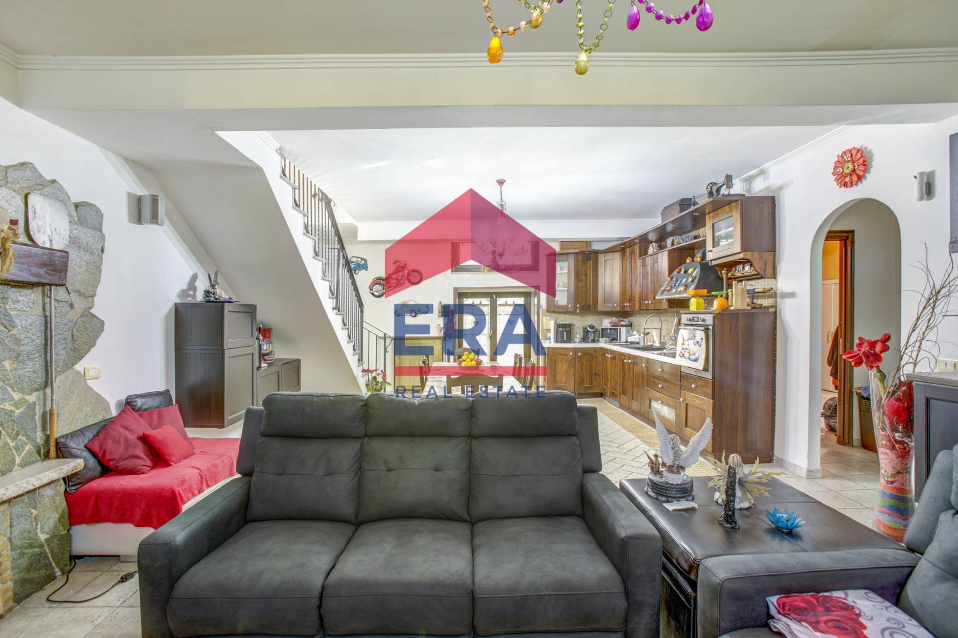 Villa singola in vendita a Ardea, Nuova Florida