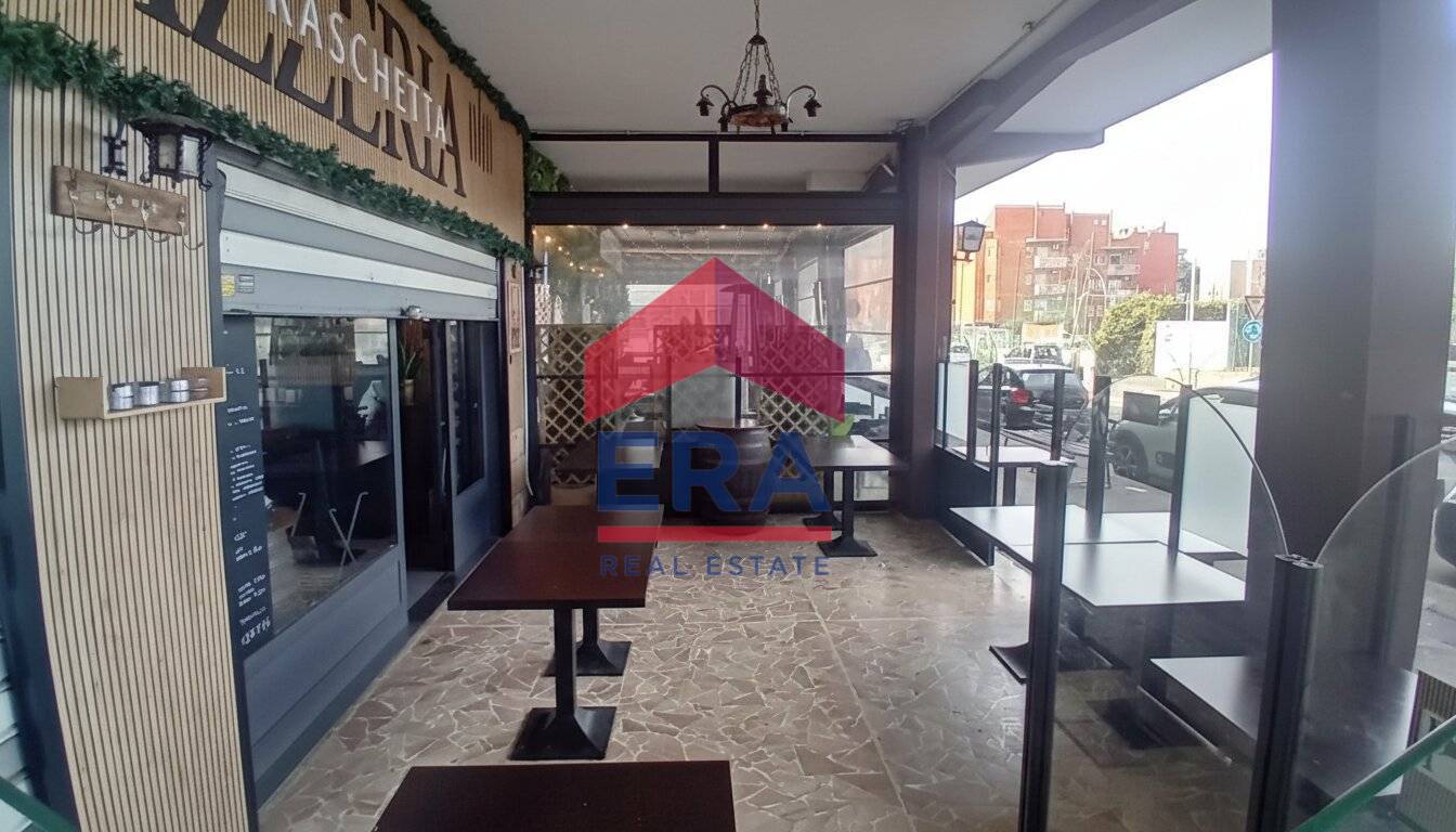 Attivit Commerciale in vendita a Pomezia, Centro