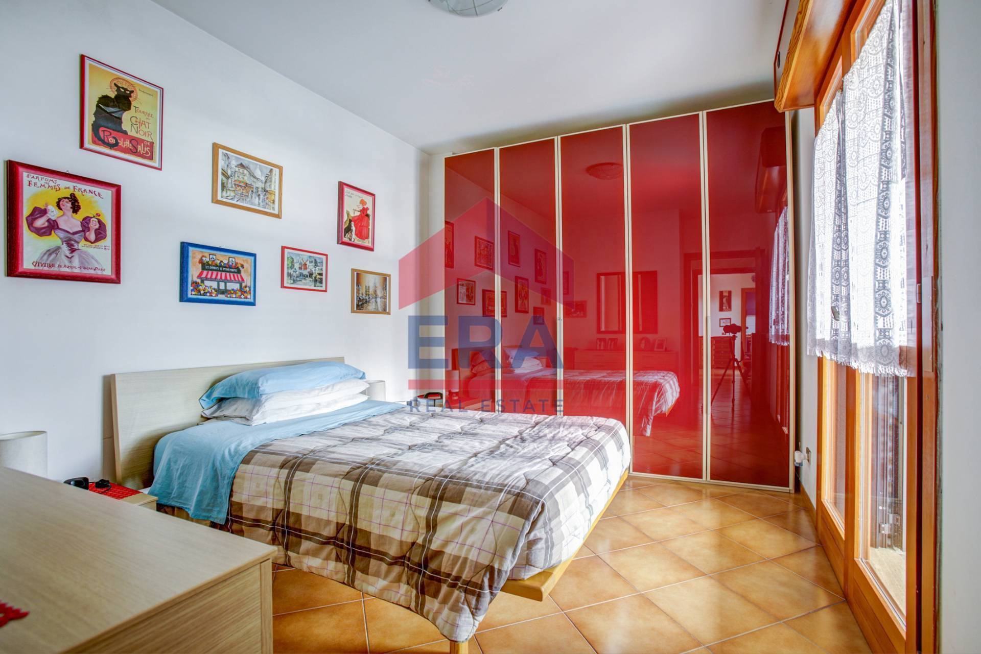 Attico/Mansarda in vendita a Pomezia, Centro