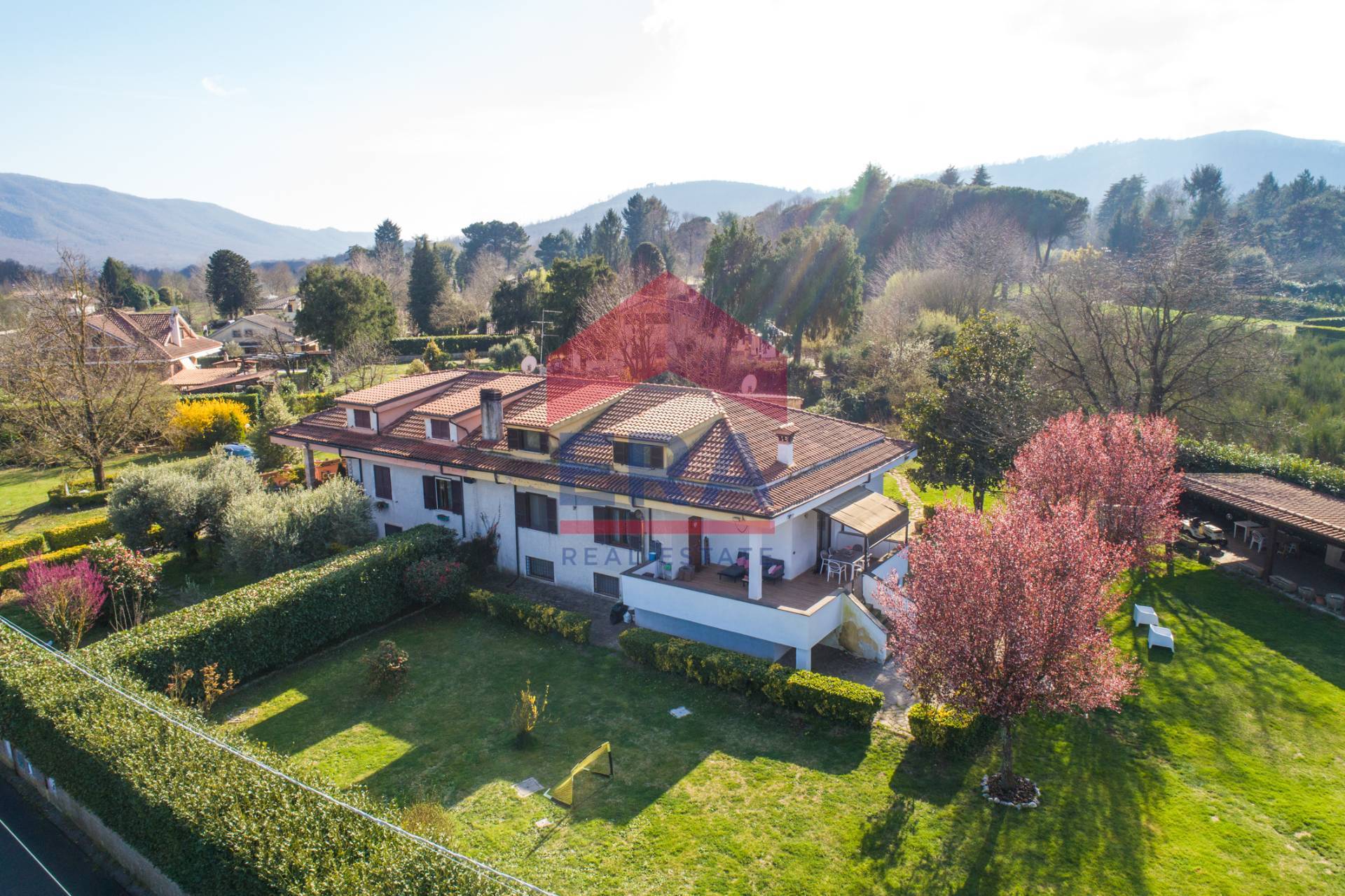 Villa bifamiliare in vendita a Rocca Priora