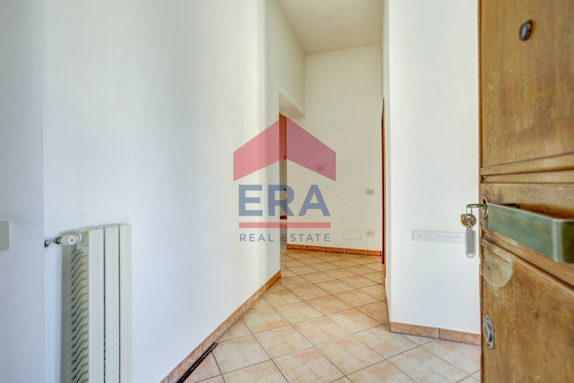 Appartamento in vendita a Pomezia, Centro