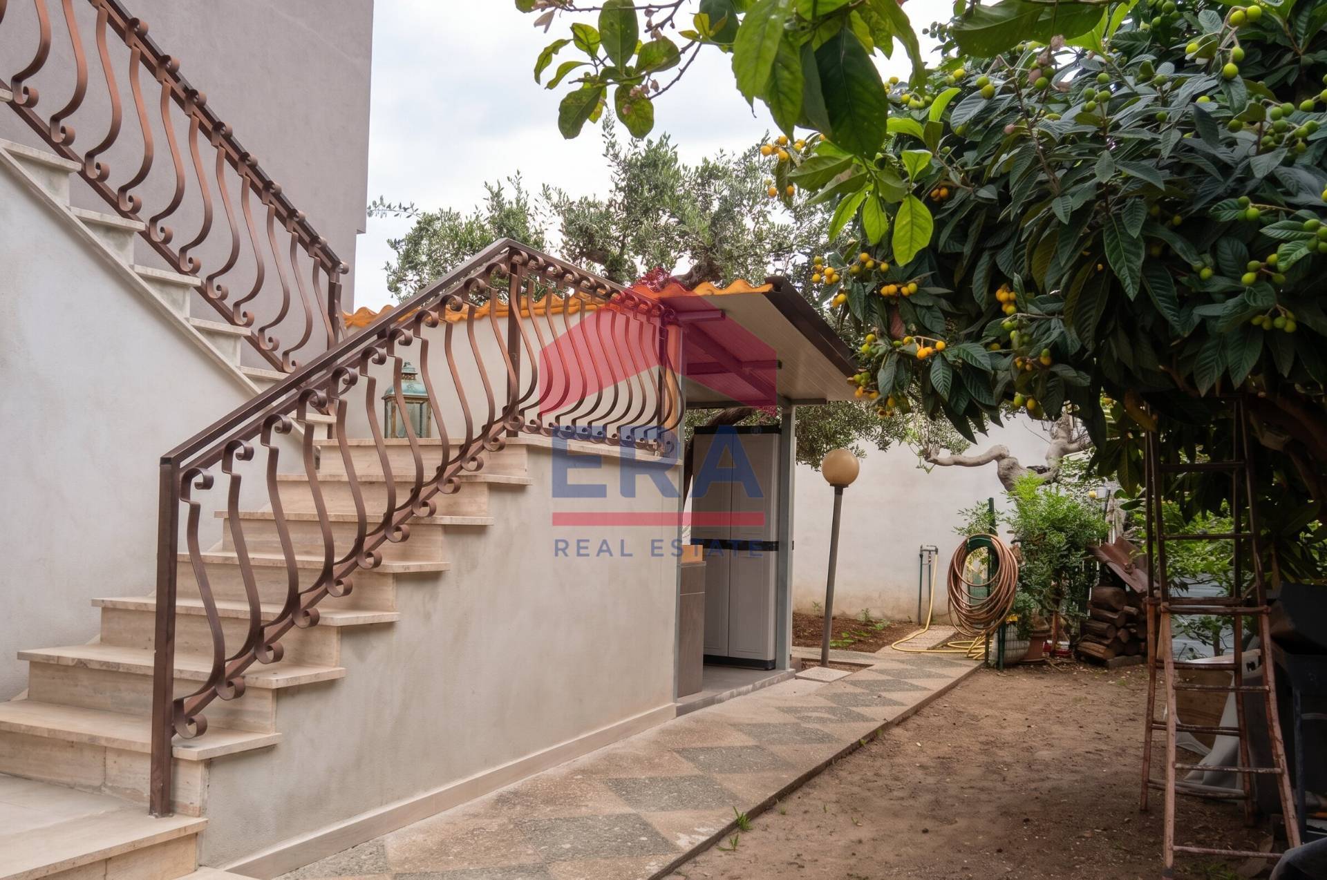 Porzione di villa in vendita a Ardea, Nuova Florida