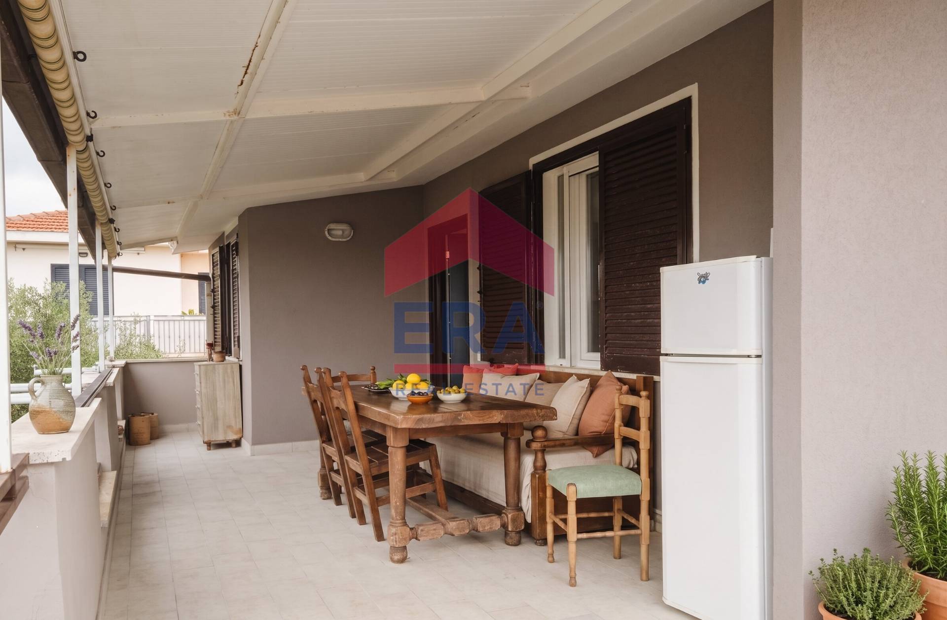 Porzione di villa in vendita a Ardea, Nuova Florida