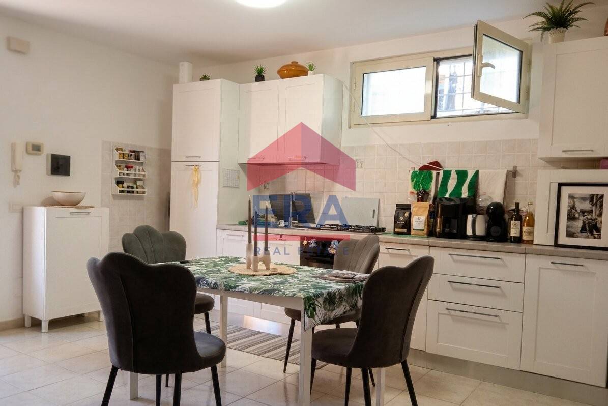 Appartamento in vendita a Pomezia, Castagnetta