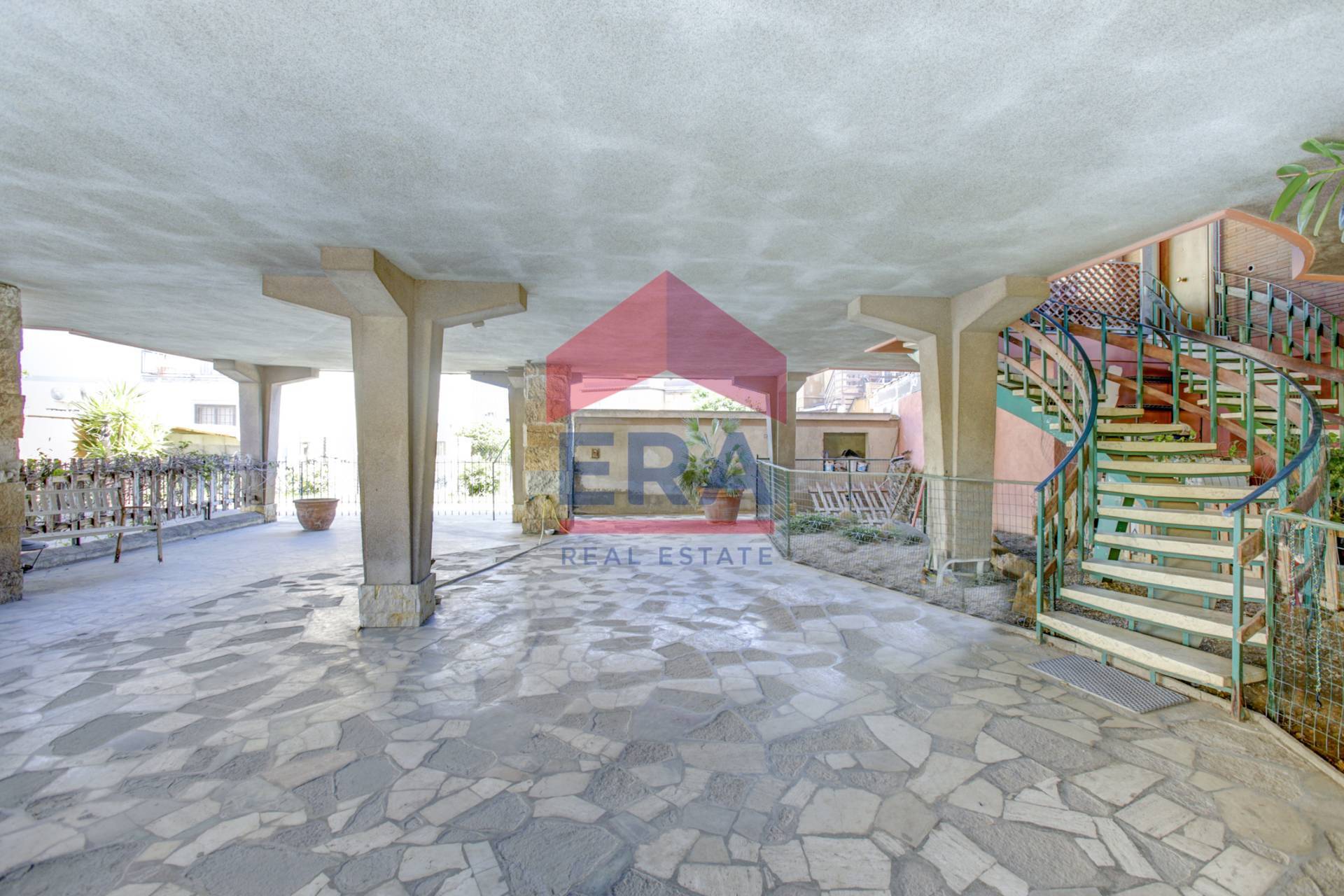 Villa bifamiliare in vendita a Roma, Acilia