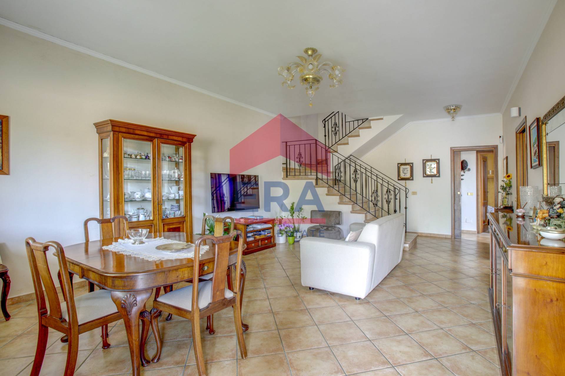 Villa singola in vendita a Pomezia, Colli Di Enea Sedici Pini