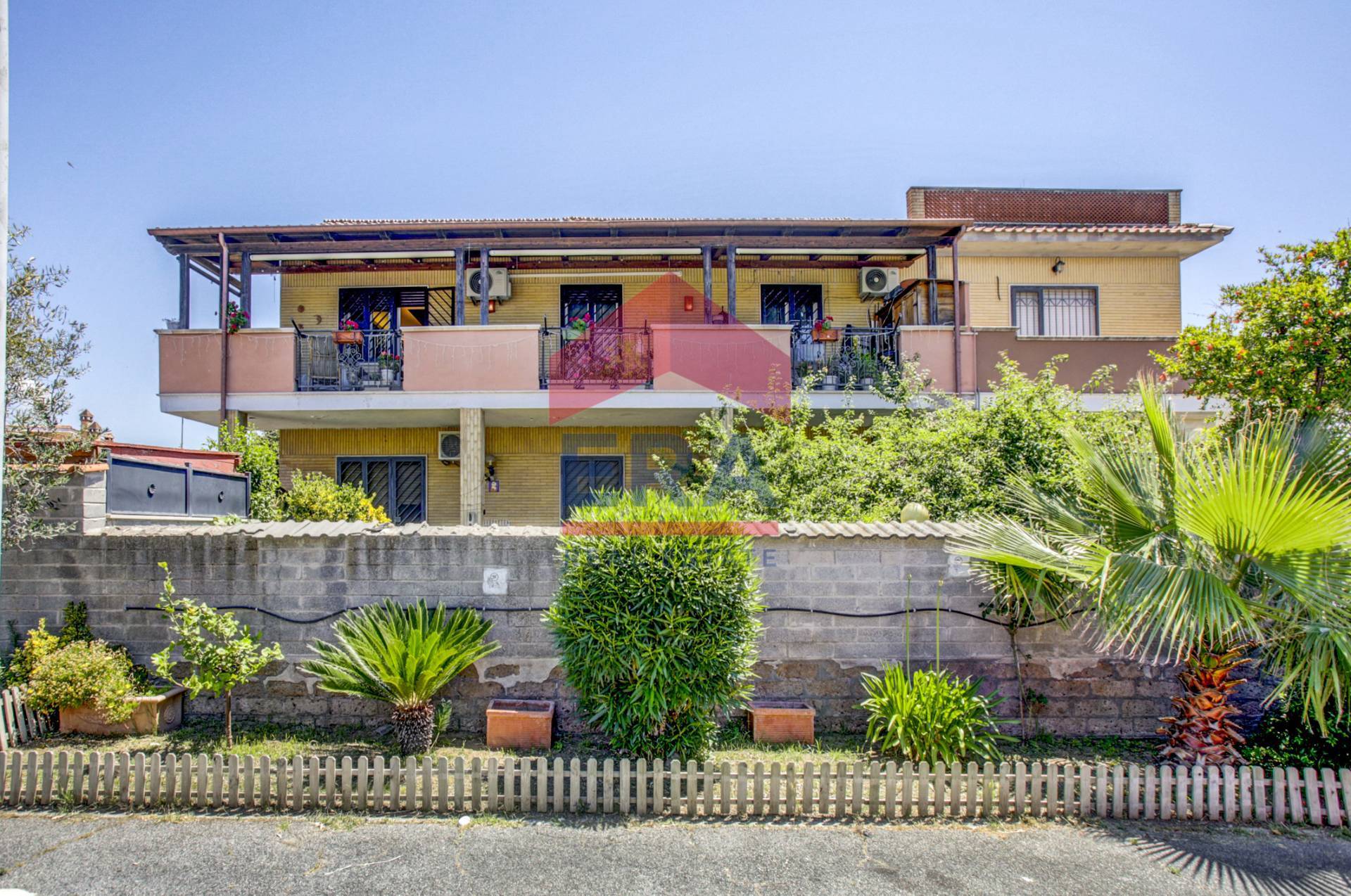 Villa bifamiliare in vendita a Pomezia, Campo Ascolano