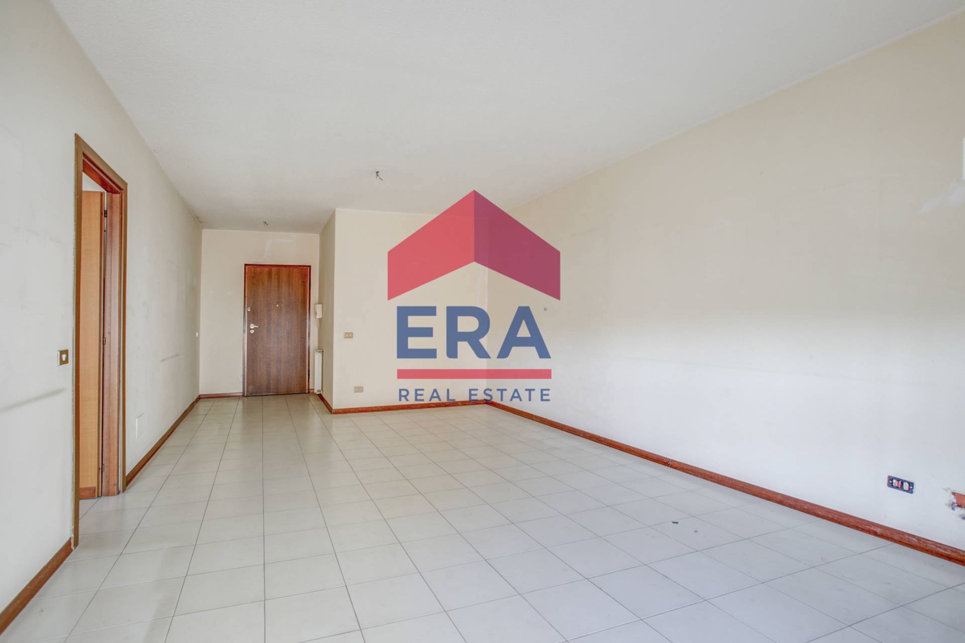 Appartamento in vendita a Pomezia, Centro