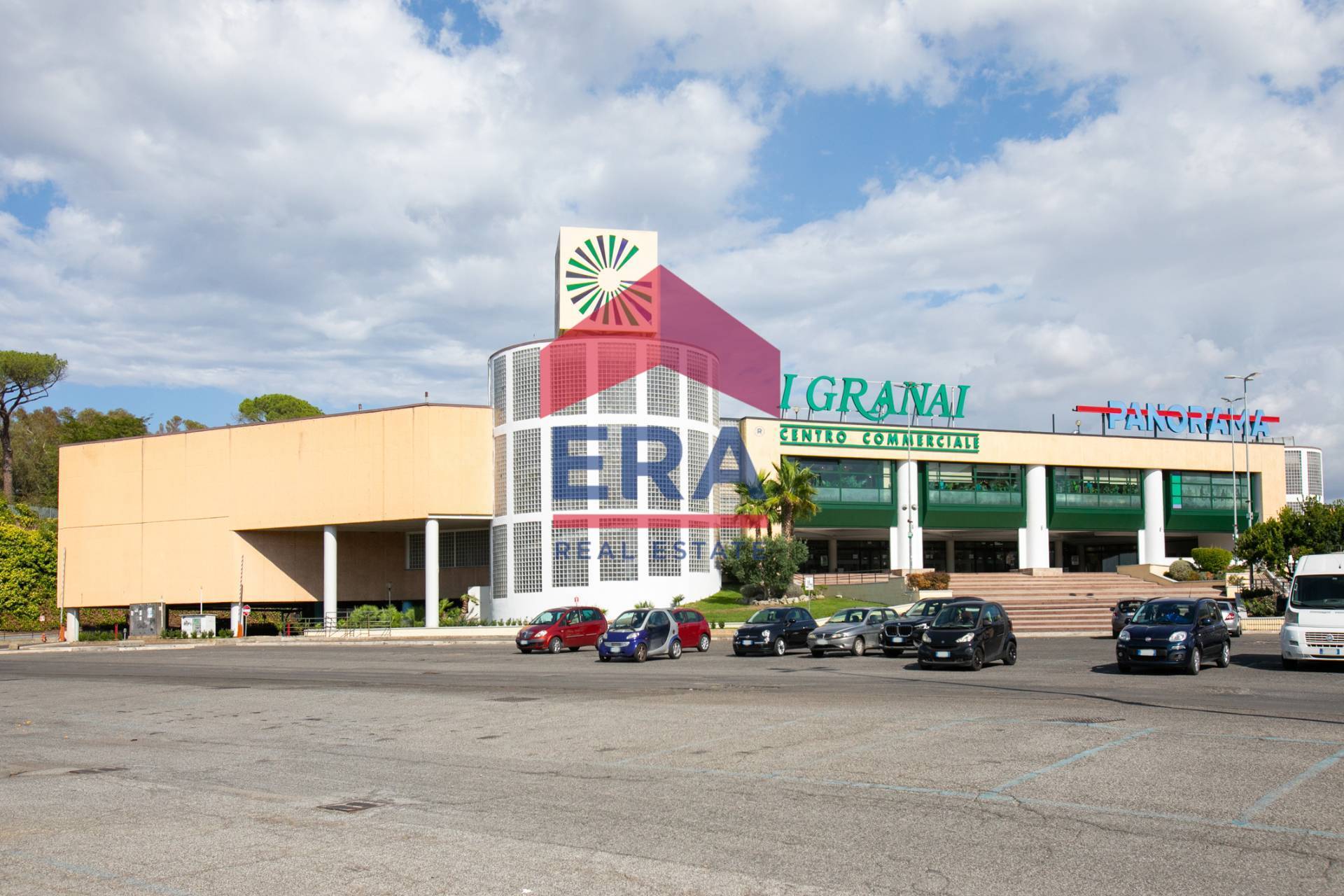 Locale Commerciale in vendita a Roma, Ardeatino Grotta Perfetta Fonte Meravigliosa