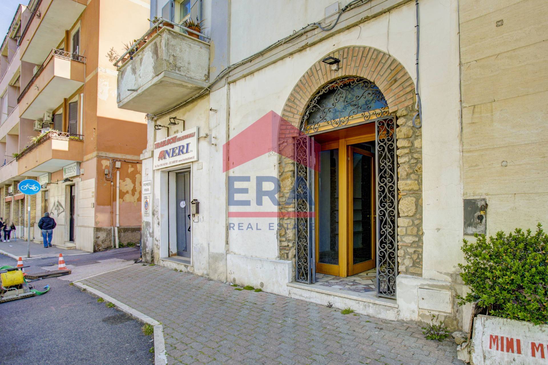 Locale Commerciale in affitto a Civitavecchia