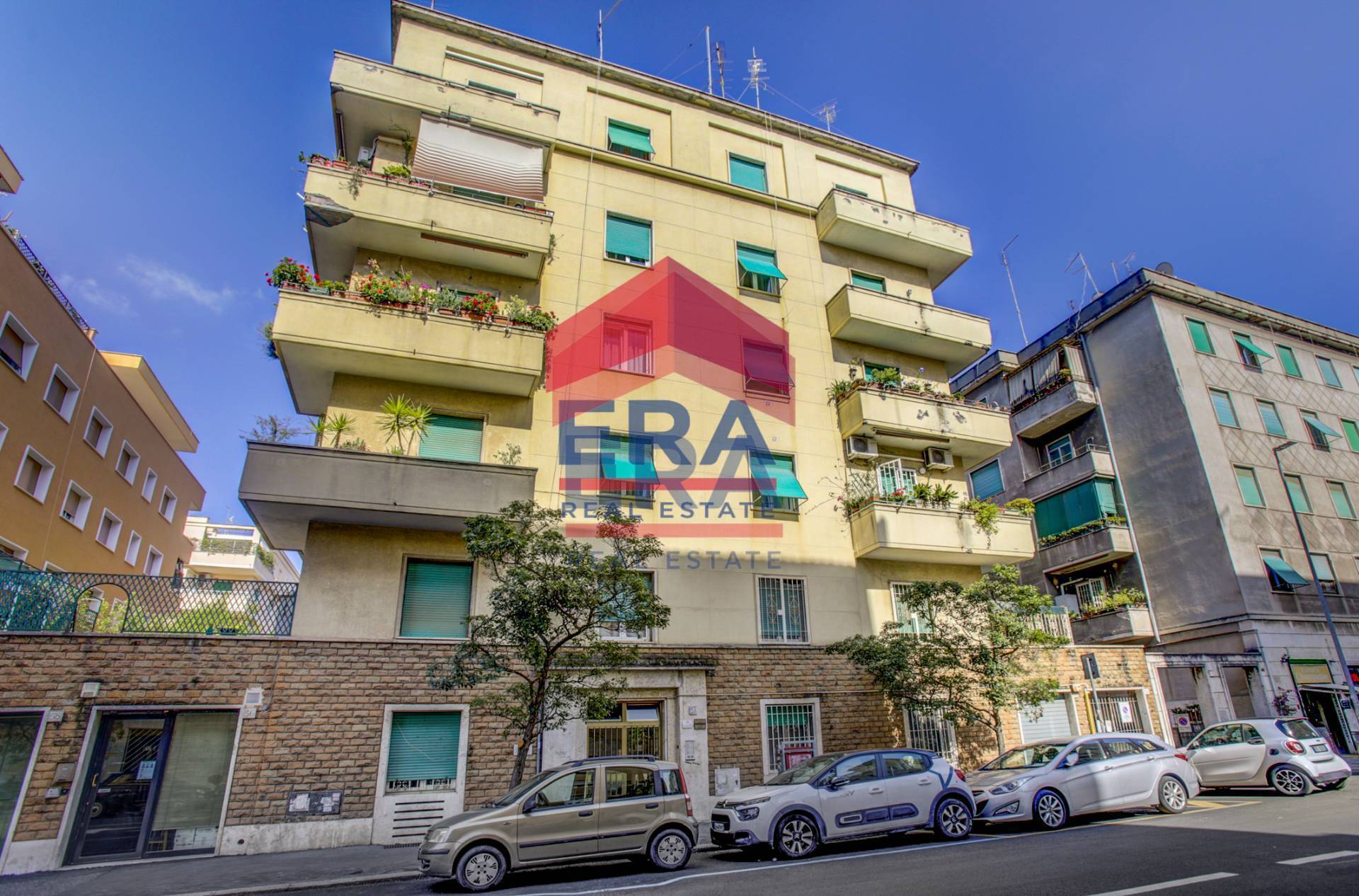 Appartamento in vendita a Roma, Bologna