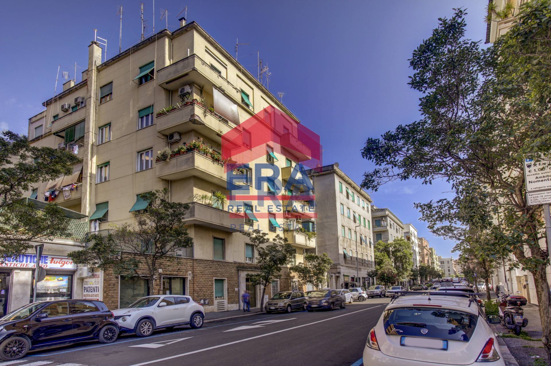 Appartamento in vendita a Roma, Bologna