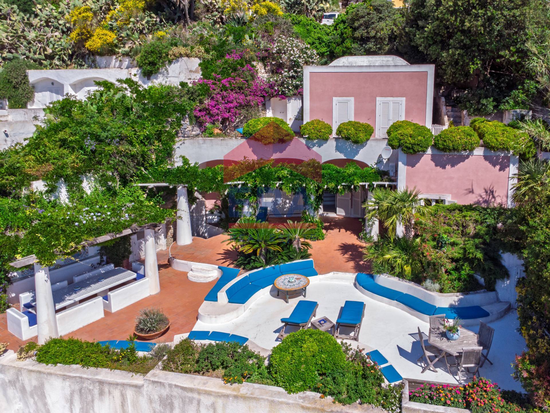 Villa in vendita a Ponza