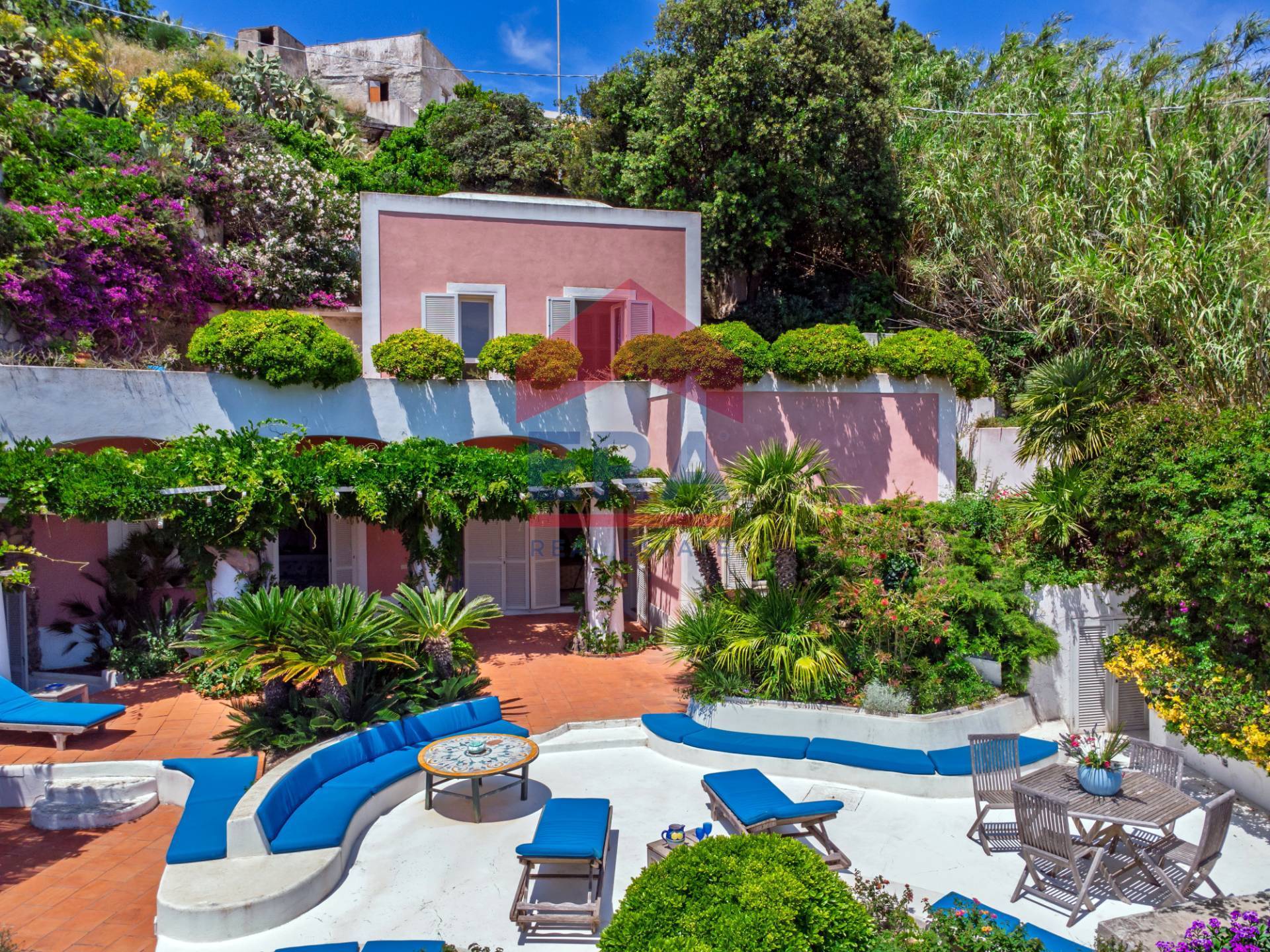 Villa in vendita a Ponza
