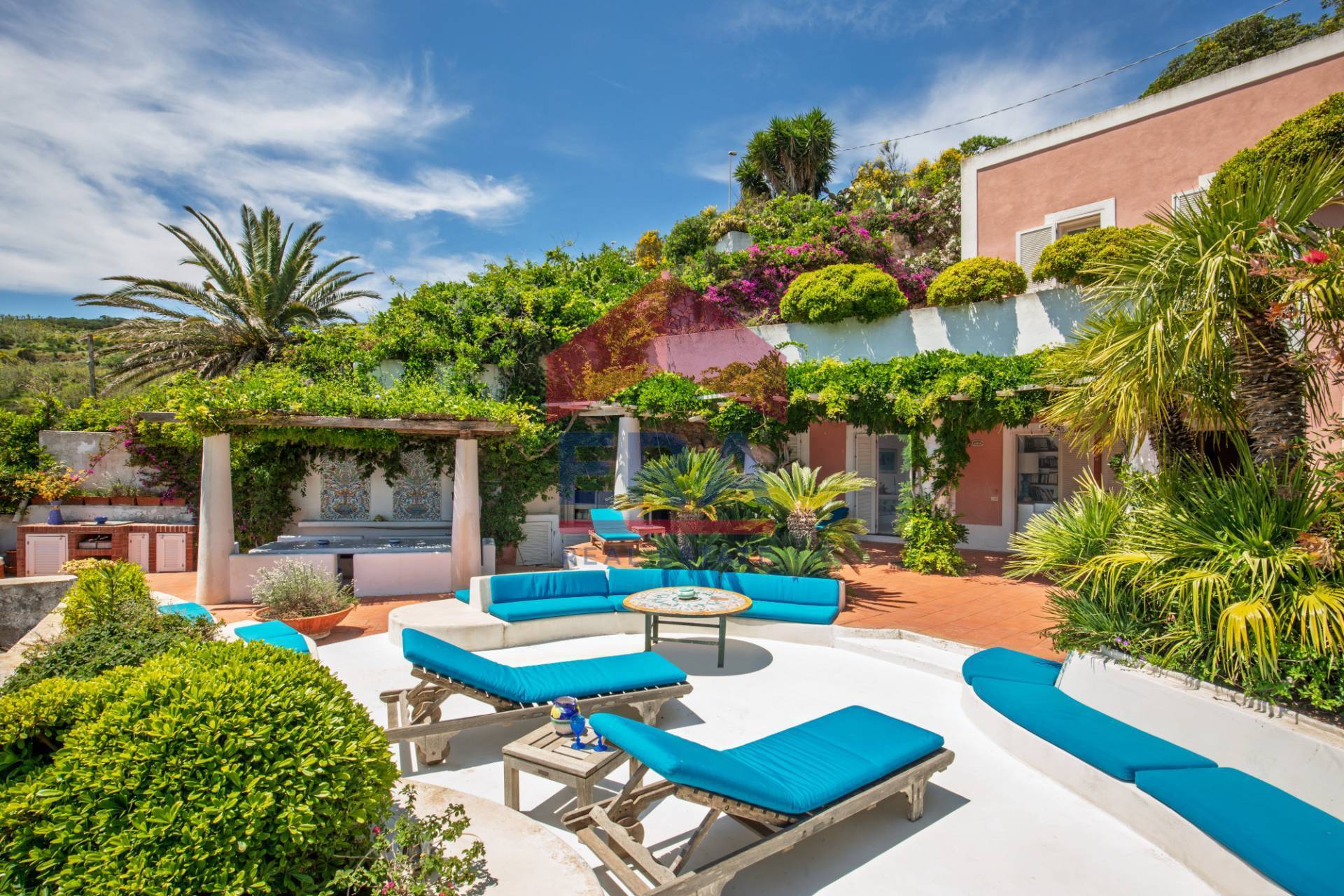 Villa in vendita a Ponza