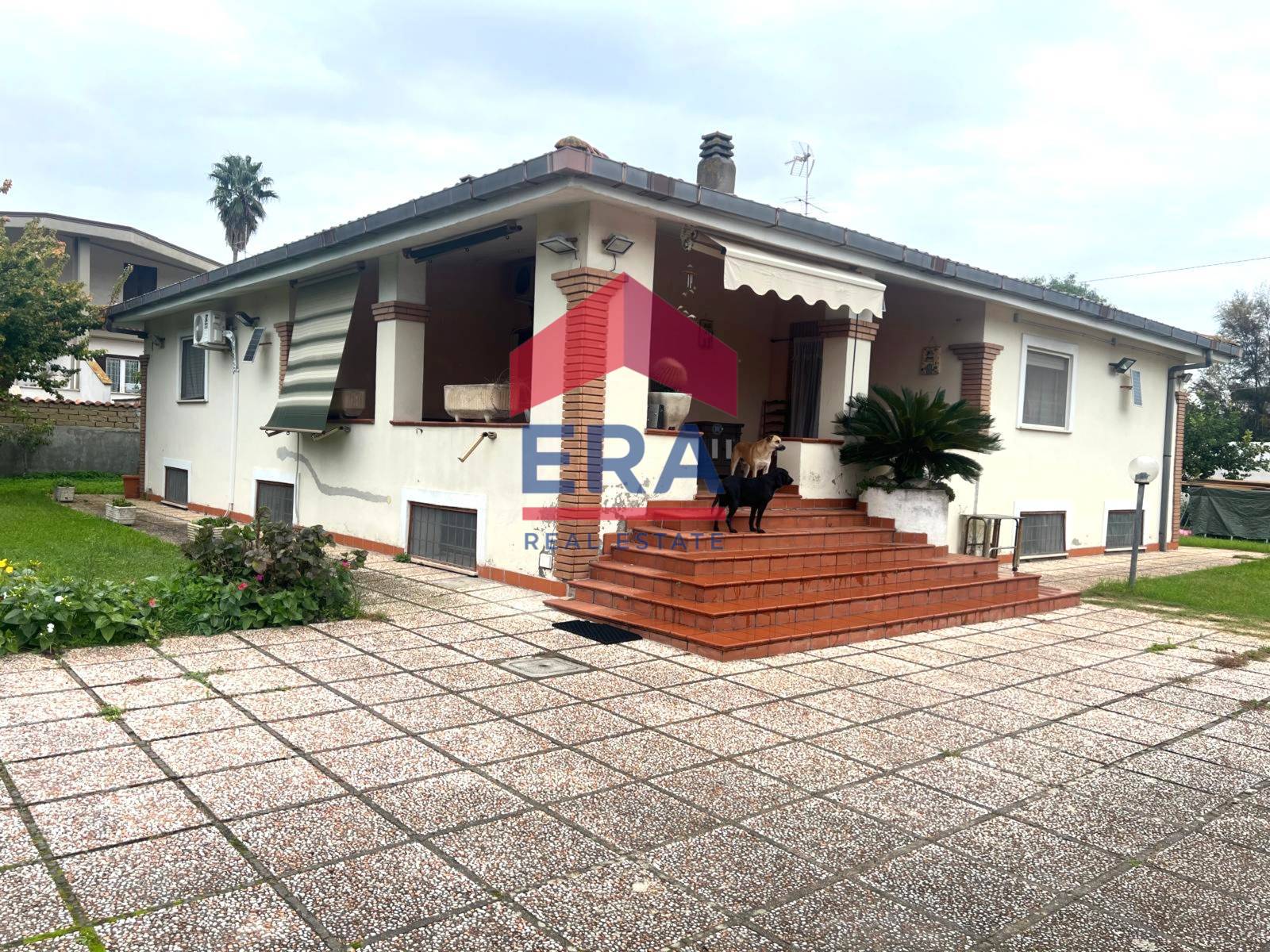 Villa singola in vendita a Nettuno, Cioccati