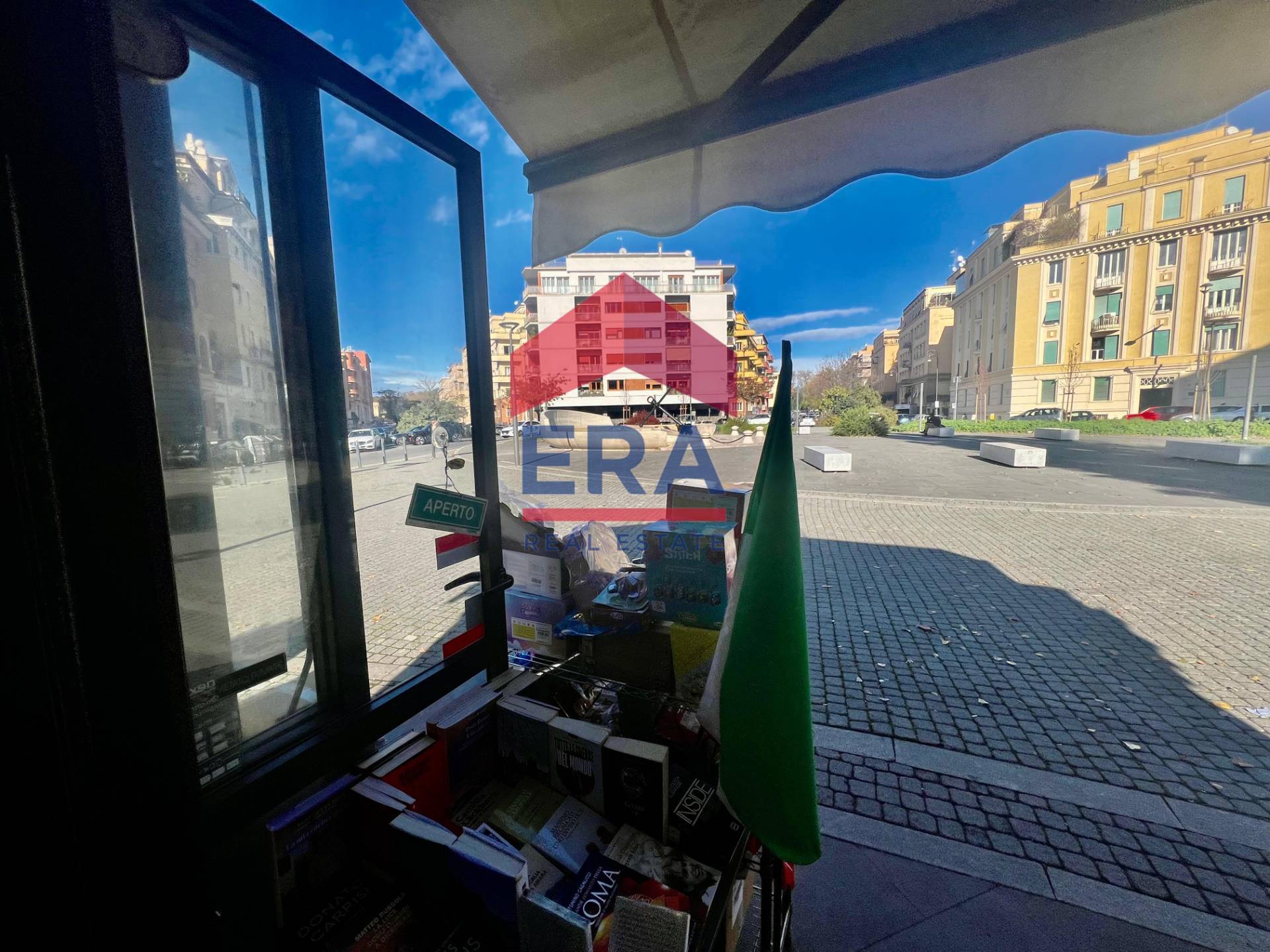 Locale Commerciale in vendita a Roma, Prati