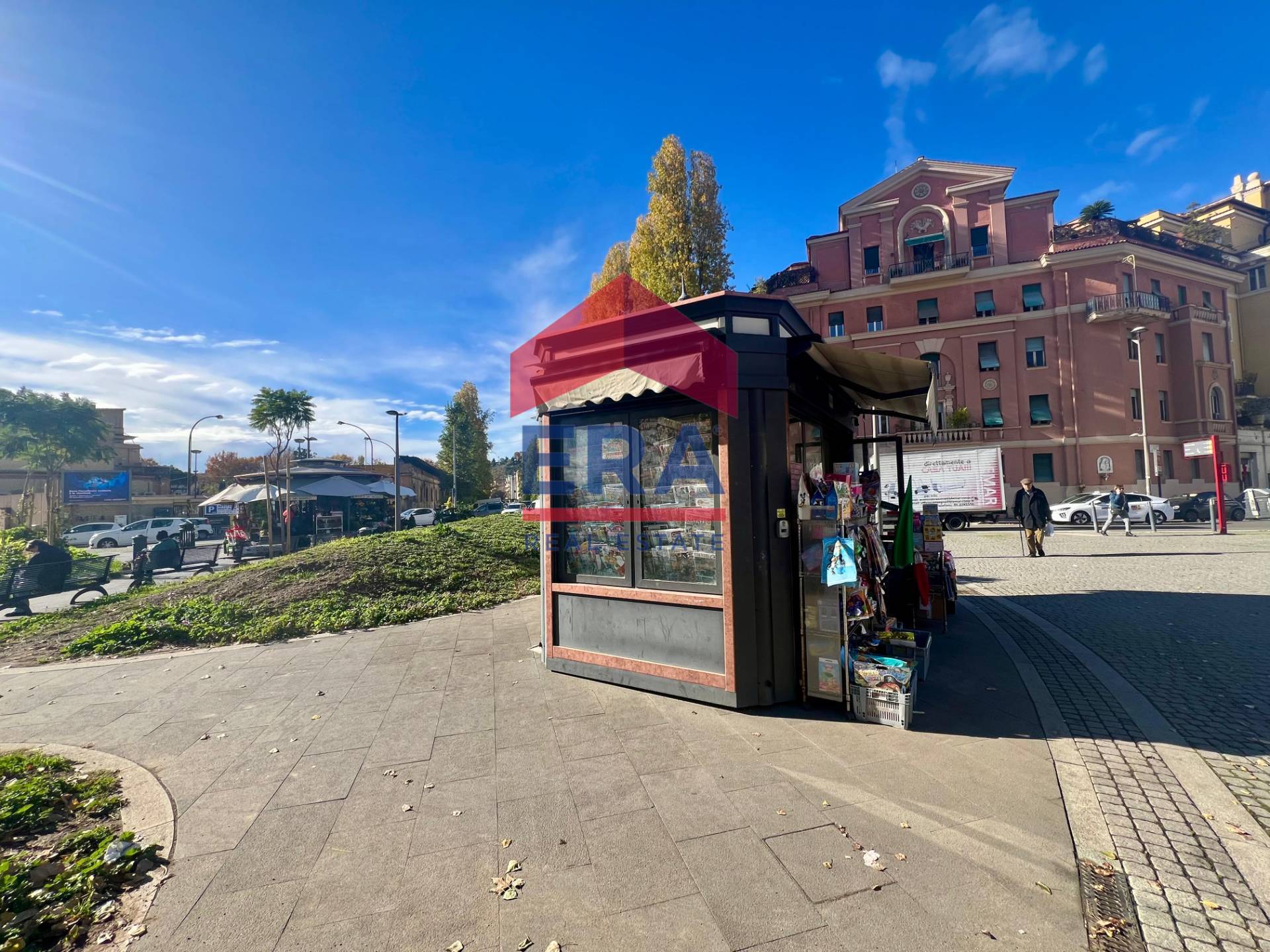 Locale Commerciale in vendita a Roma, Prati