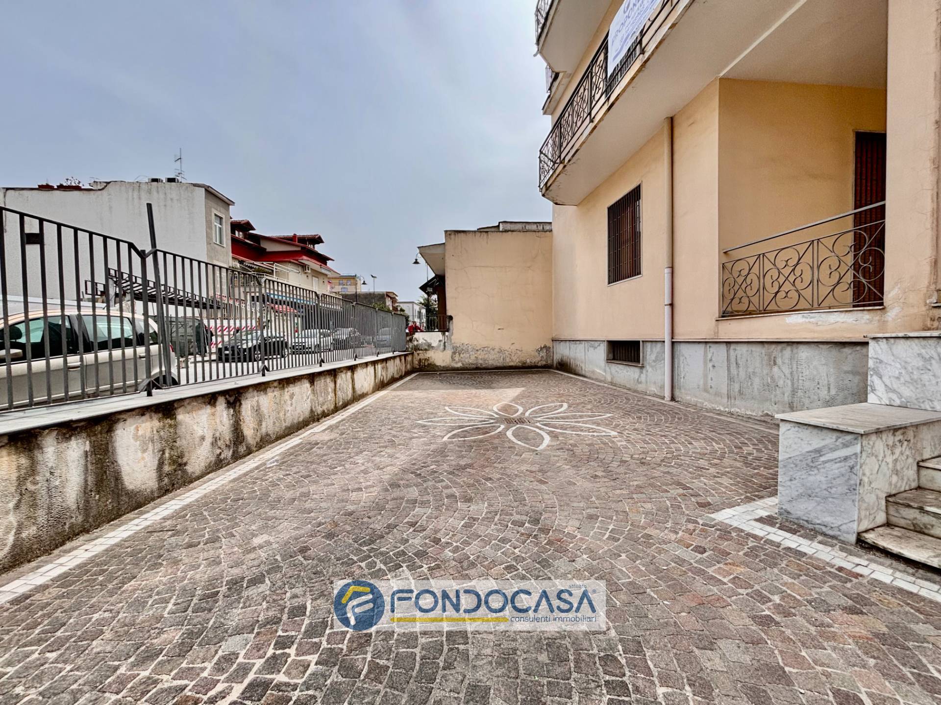 Palazzo intero stabile in vendita a Sant'Antimo